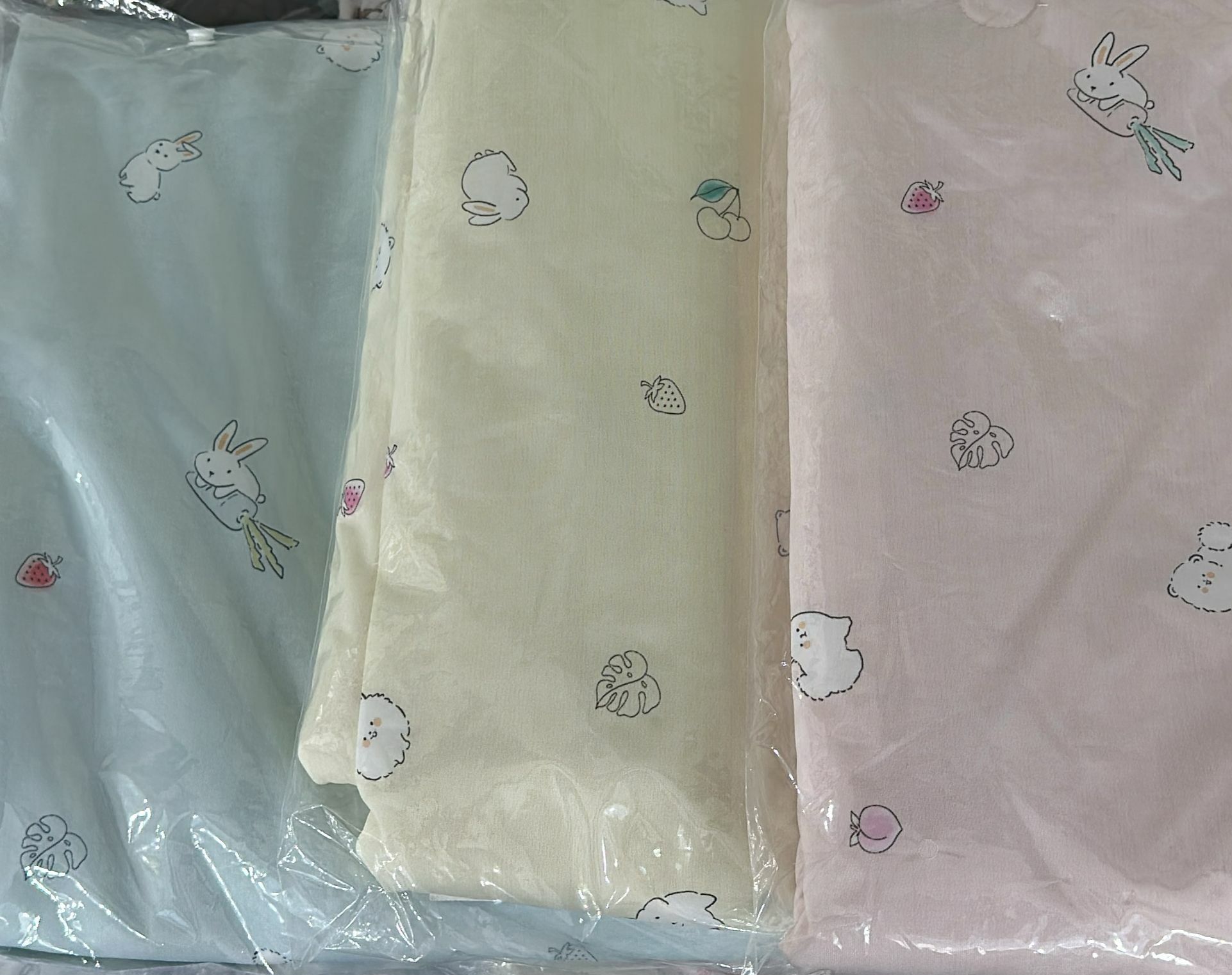 KE526  猫猫冰感被 （bb款）100x120  粉 黃 藍