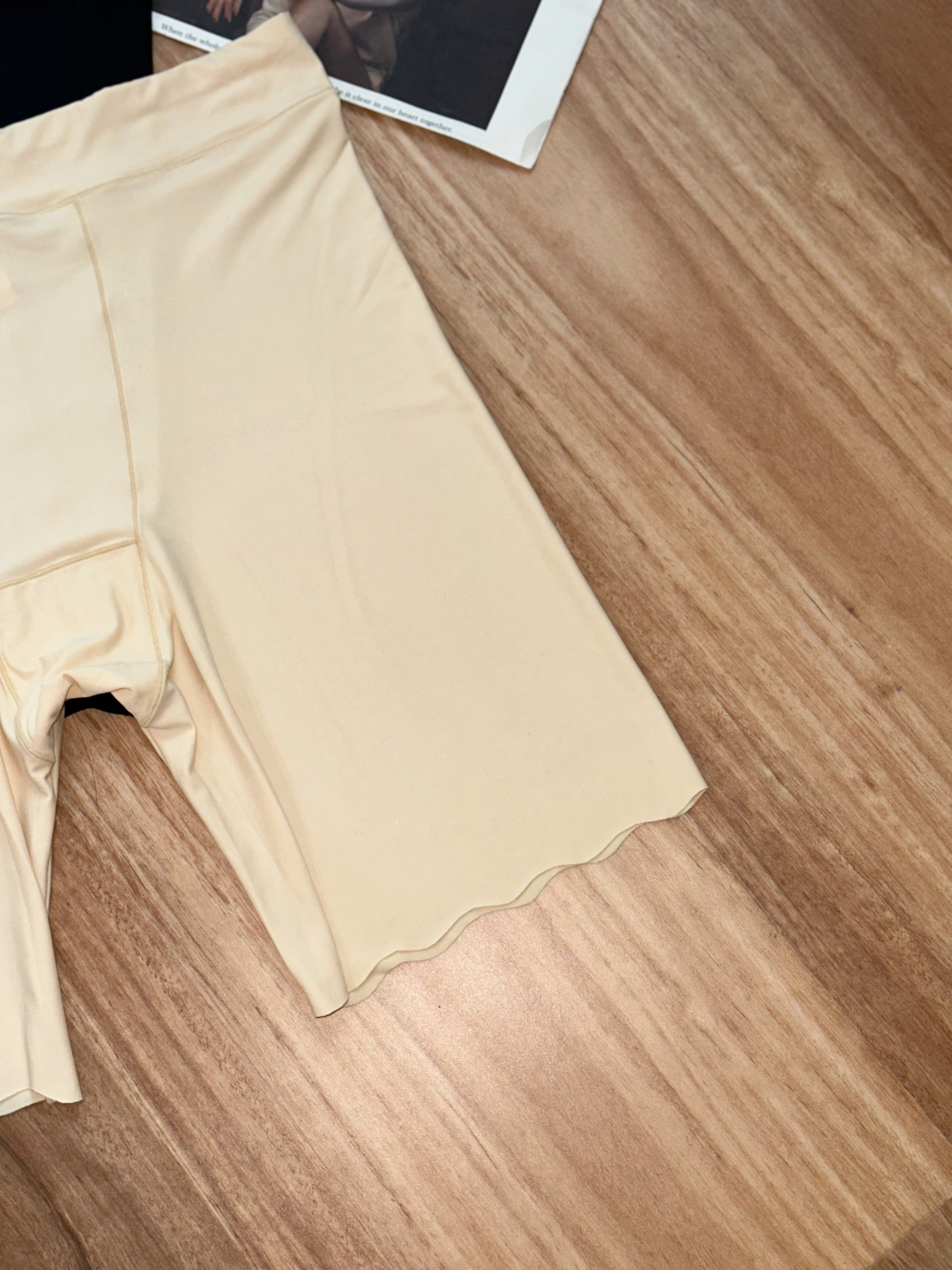 Nevis Safety Short - PT16