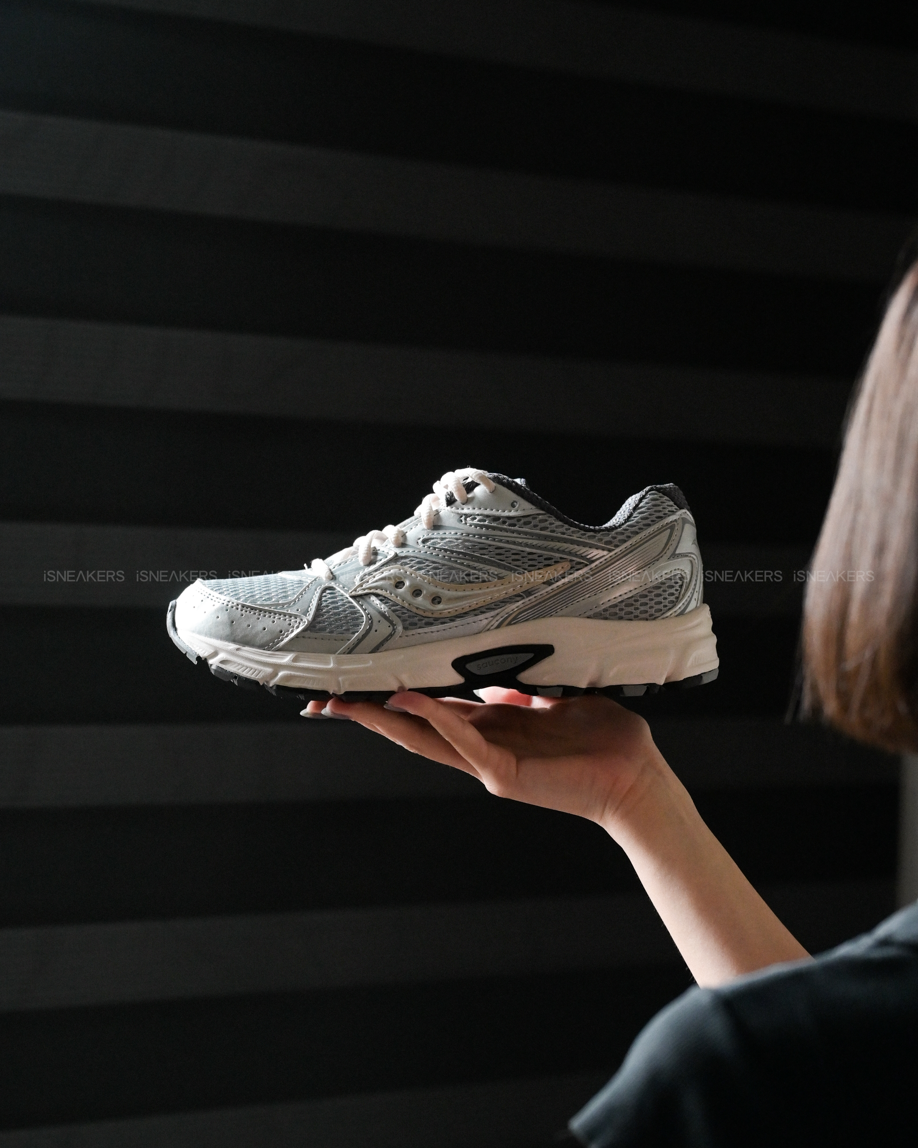 iSNEAKERS｜Saucony Ride Millennium "Silver Cream" 白銀 S60812-8