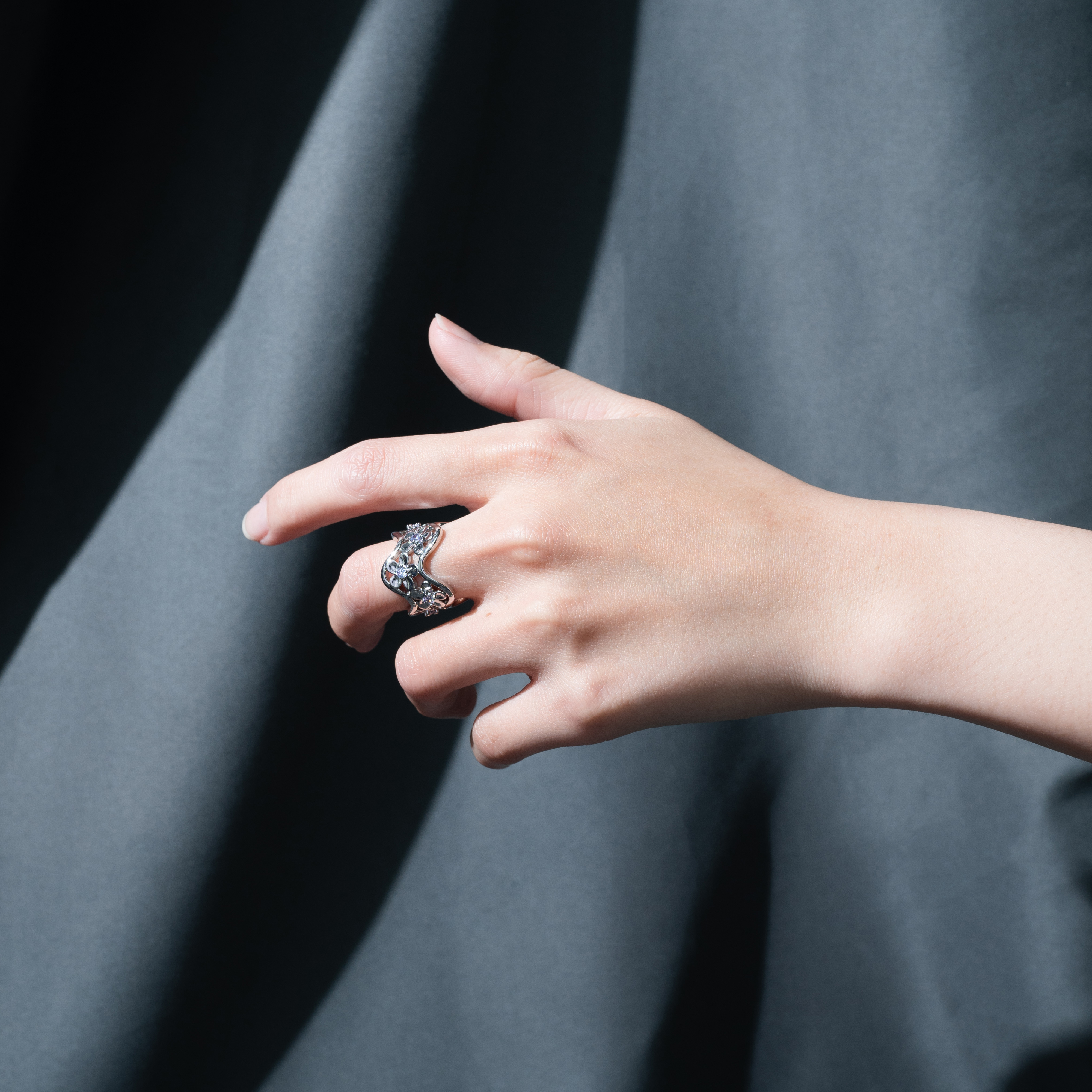 AGILITY MIAO Flower Openwork Zircon Rings 簍空 花紋鋯石 戒指 [M-C8]