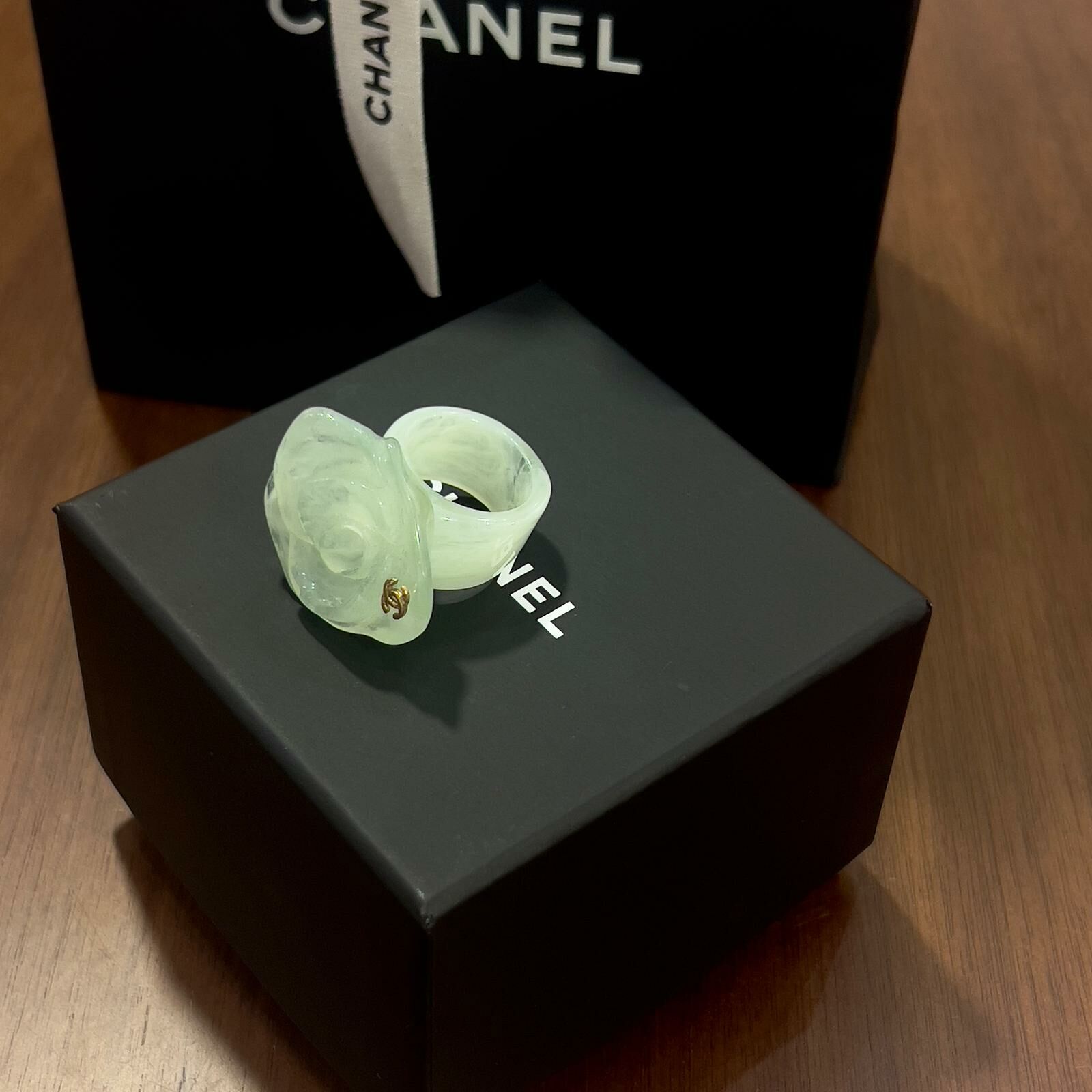 98%NEW二手CHANEL戒指 翡翠綠 樹脂 金色CC LOGO #香榭站正品