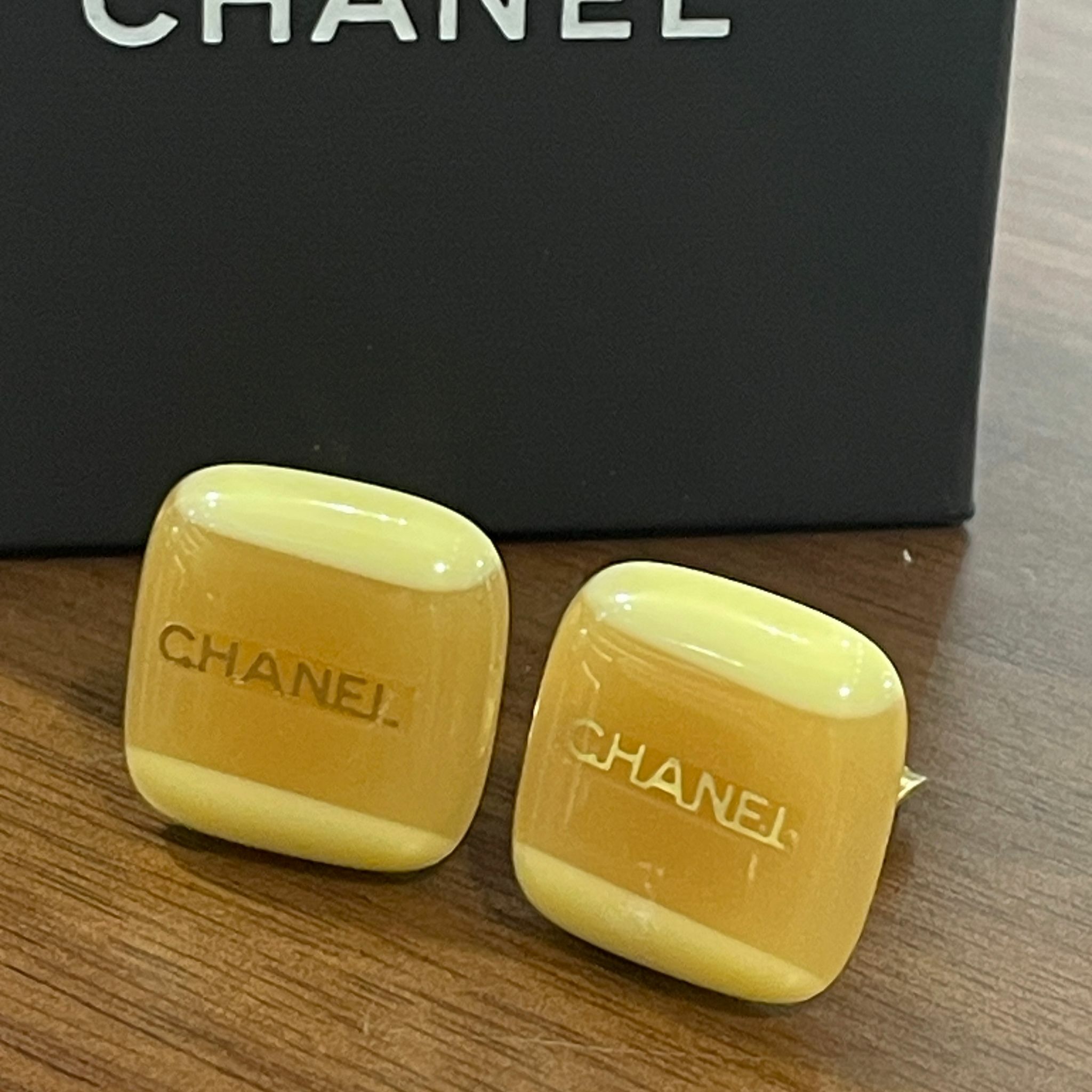 95%NEW二手CHANEL耳環 VINTAGE 淡黃/啡色方形亞克力 香奈兒耳夾 #香榭站正品