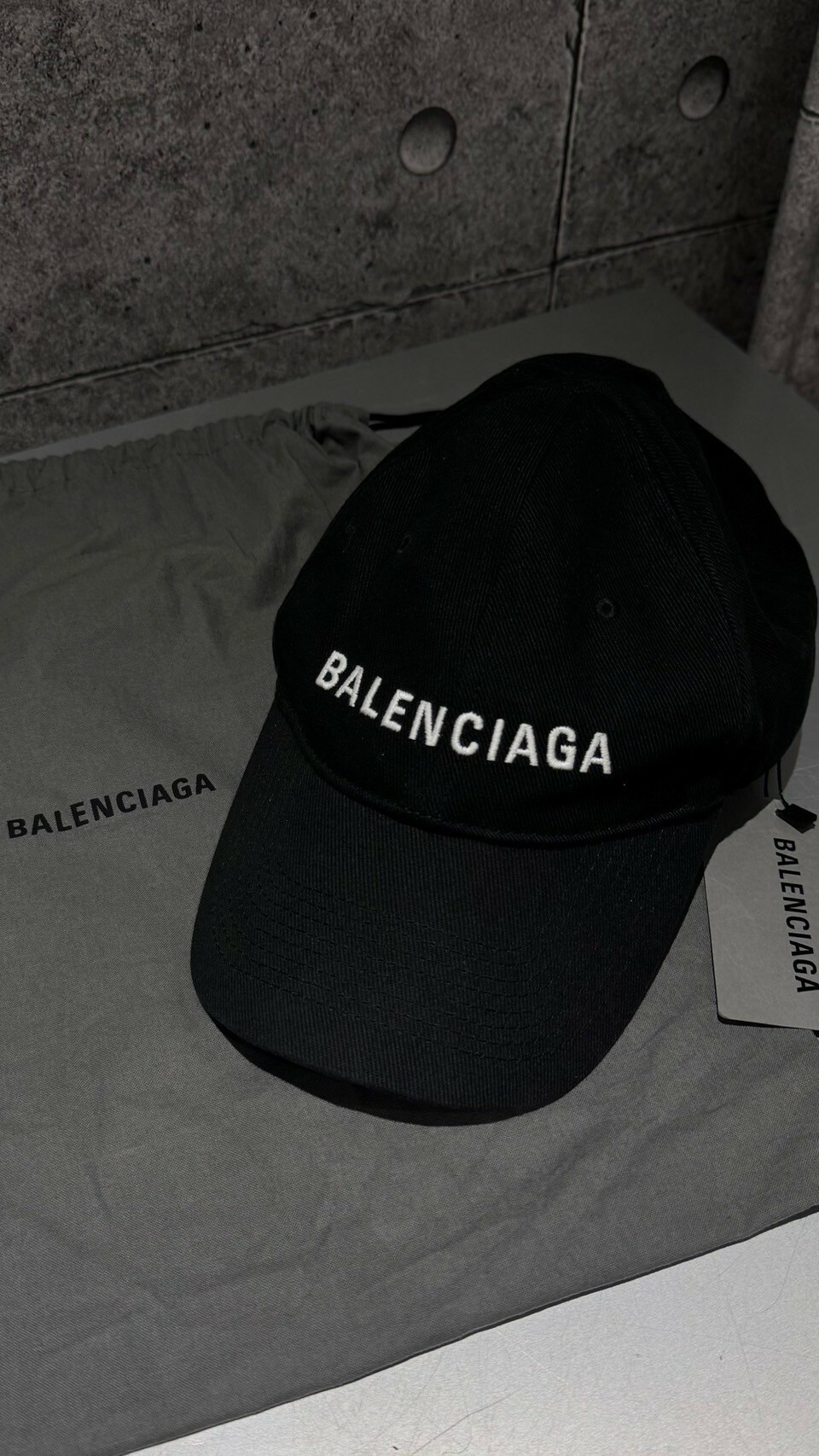 BALENCIAGA 經典款 刺繡字體Logo老帽 巴黎世家
