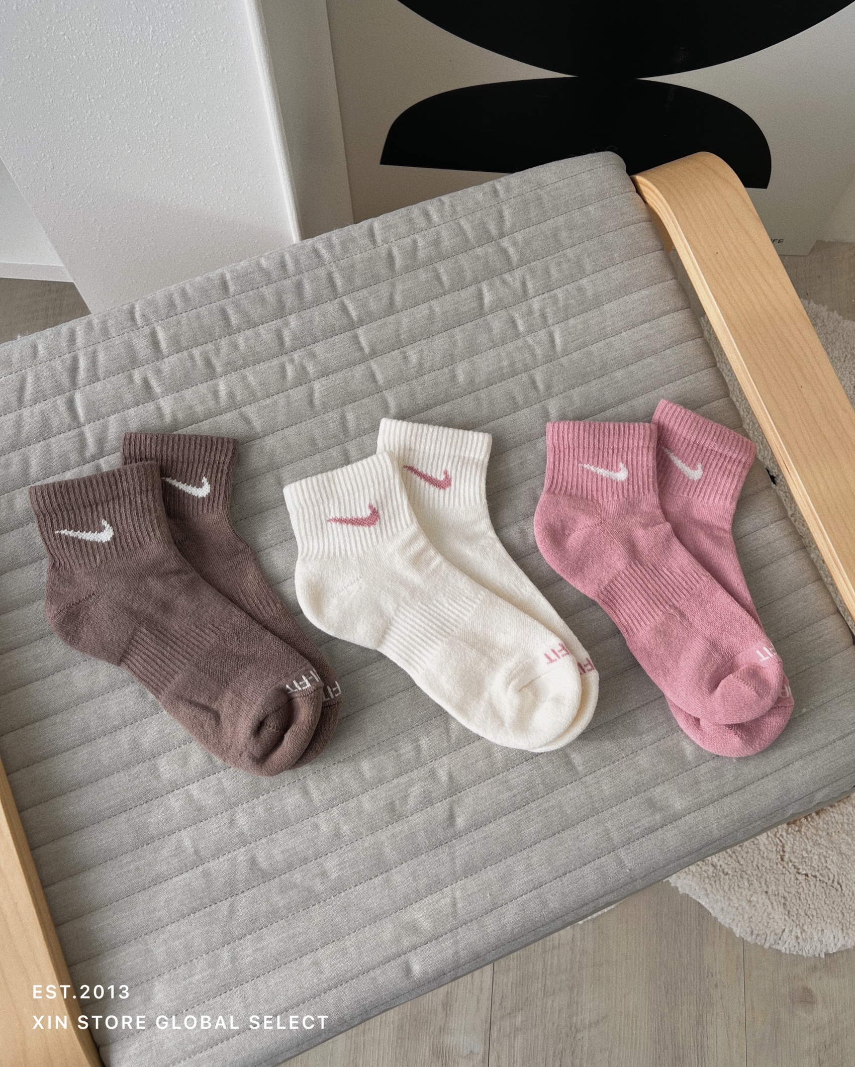 【現貨】Nike Everyday Plus Logo Socks <中筒襪> 摩卡 米白 粉色 三雙一組