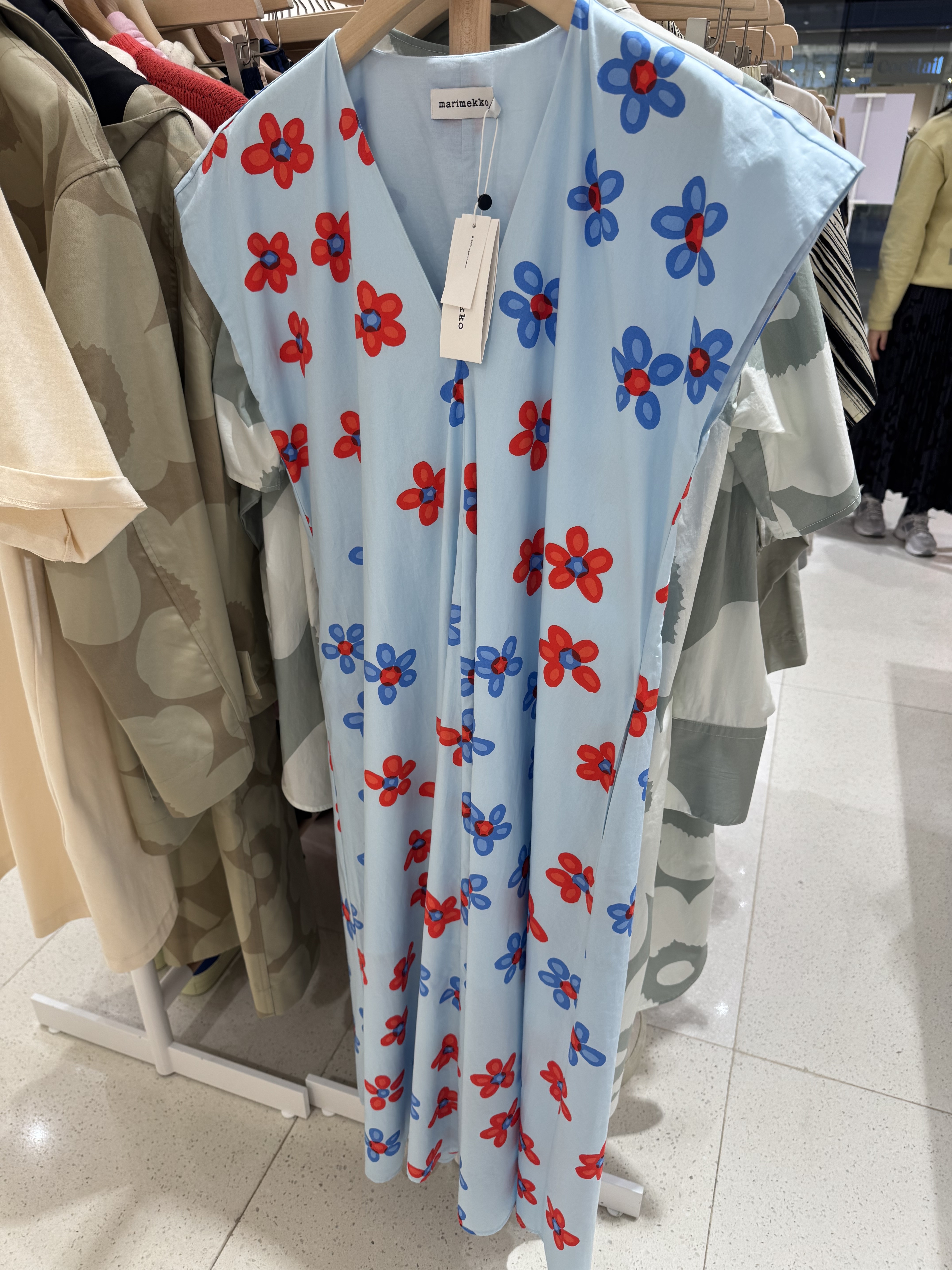 1/5 Outlet代購 Marimekko 藍色顯瘦花花裙