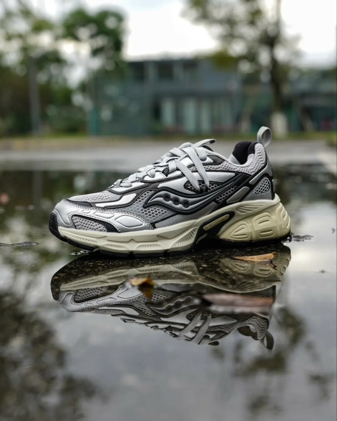 iSNEAKERS｜Saucony 2K Cavalry "Silver Black" 銀黑 S79053-1