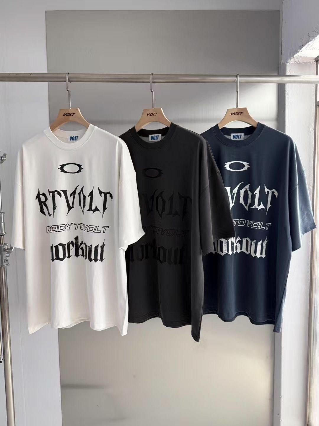 英文字短袖Tee VOLT-092T