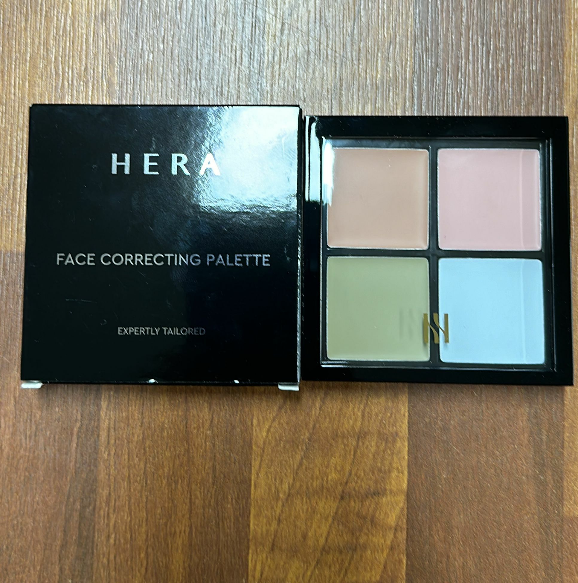 KE569  赫拉四色遮瑕眼影盤