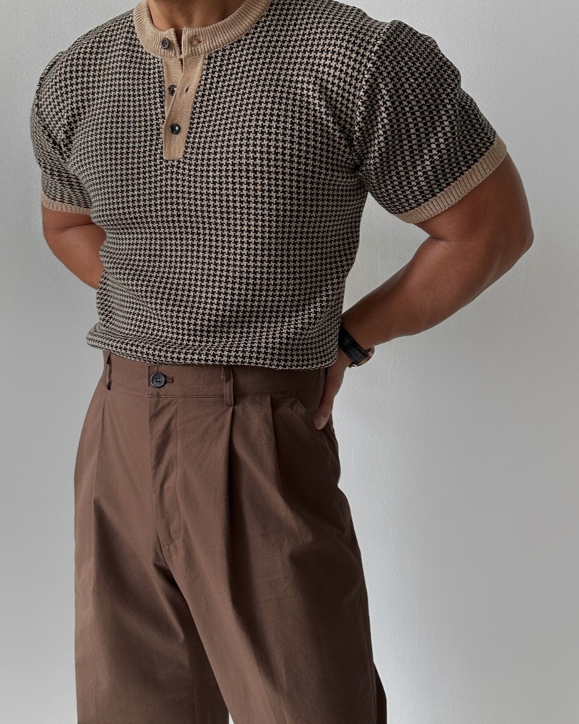 肌肉貼合亨利領短袖針織絲絨上衣