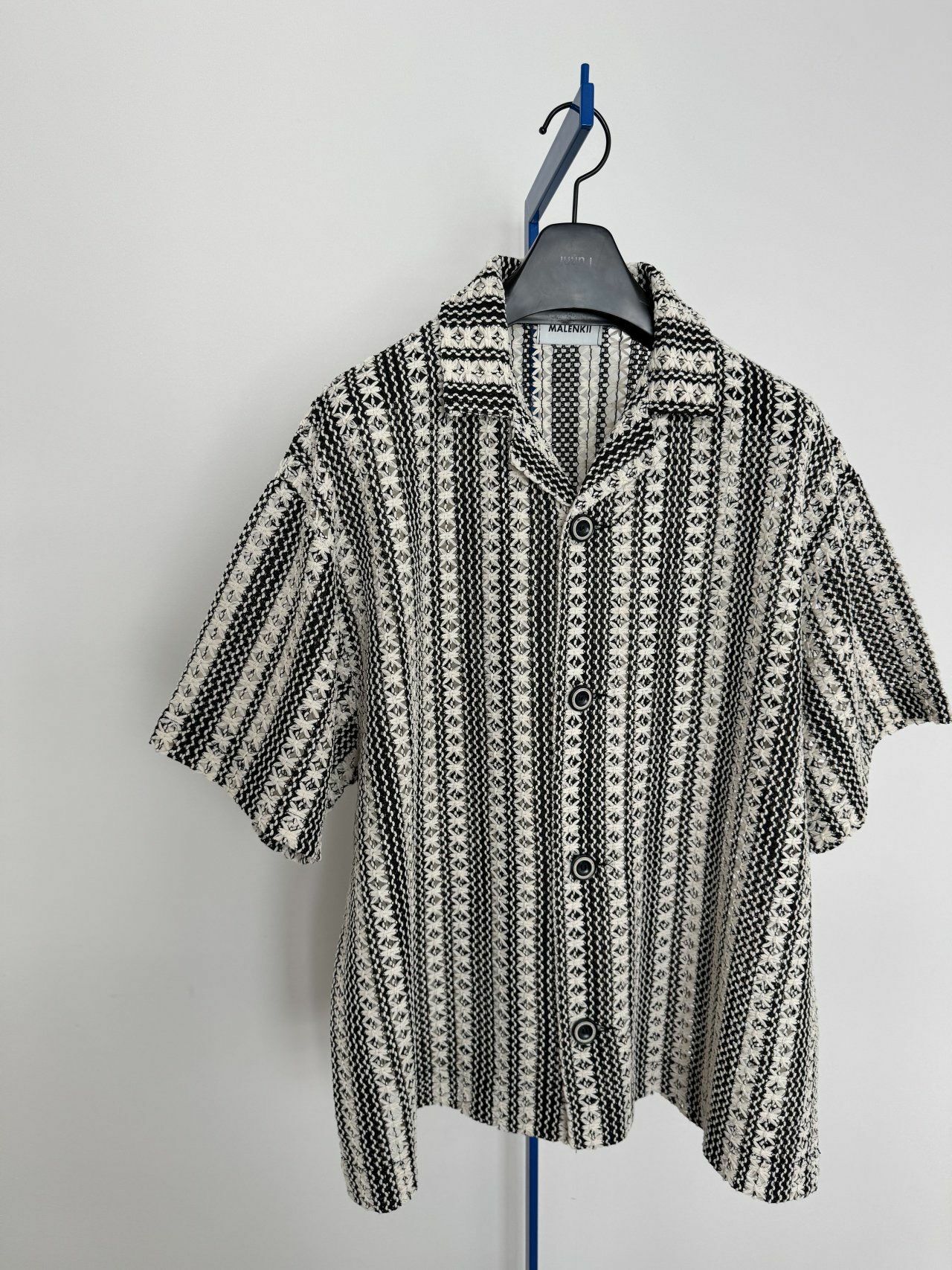 直紋通花短袖恤衫 MALENKII-153S