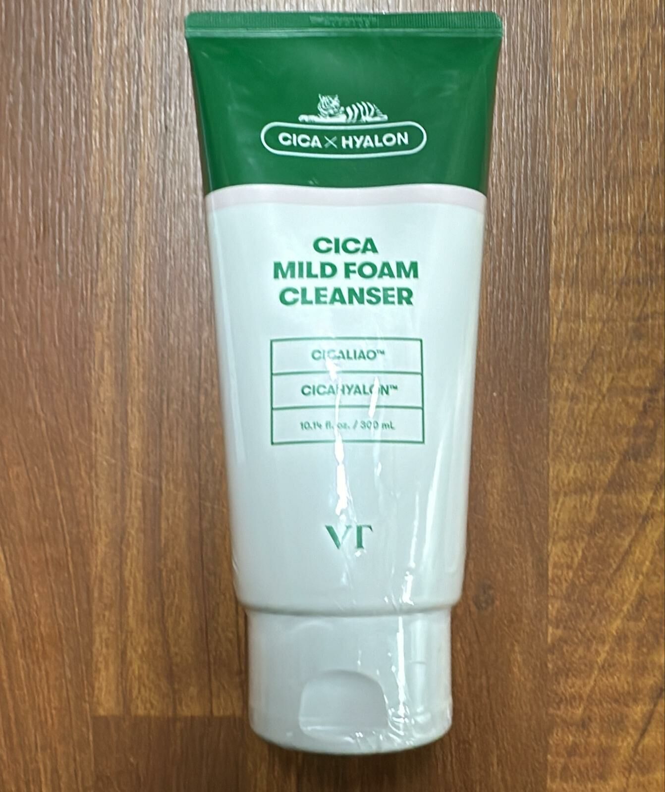 KE587  老虎牌積雪洗面膏 $69/1 $135/2