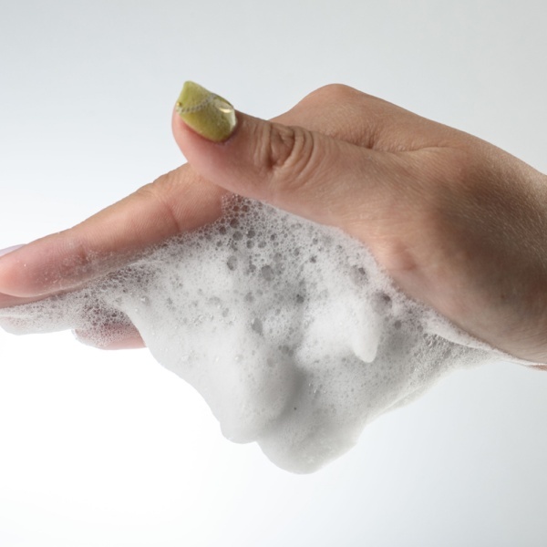 Kanebo Suisai黑炭泥淨透酵素洗顏粉