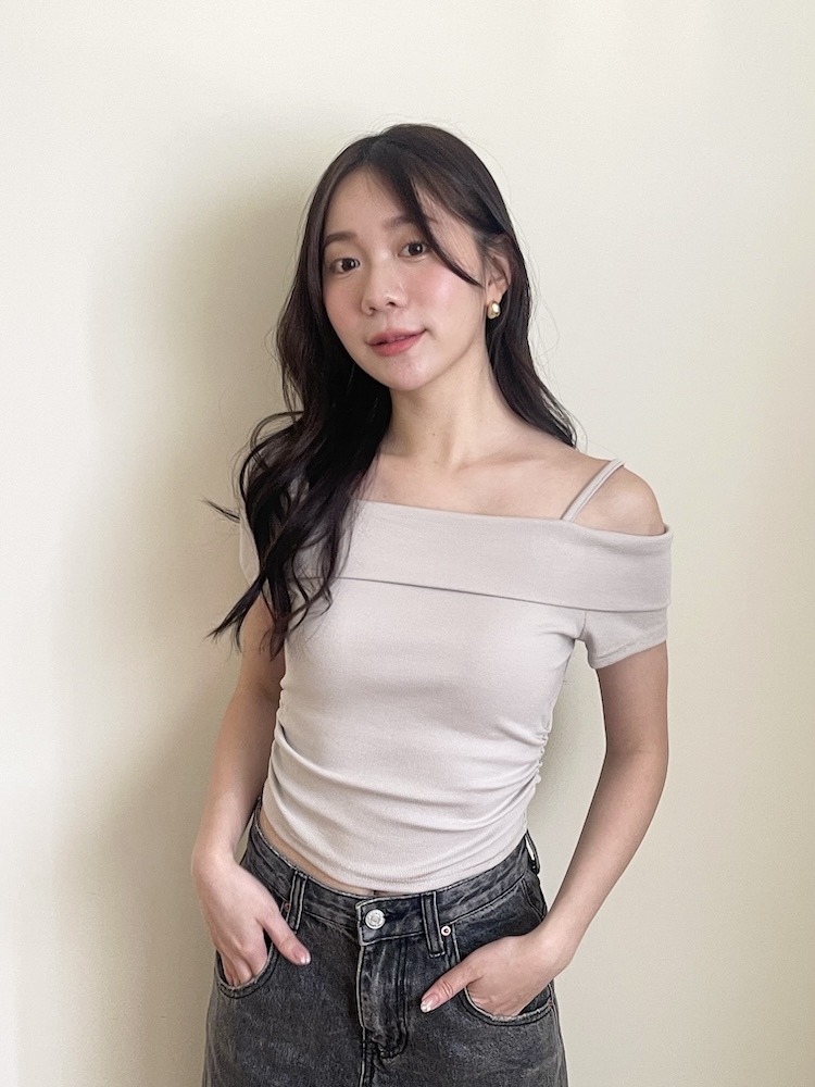 甜美微辣歐膩感上衣