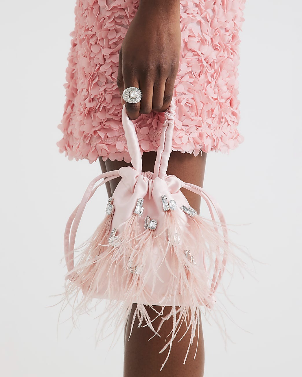Pink Glam粉紅色羽毛水鑽寶石手拿包