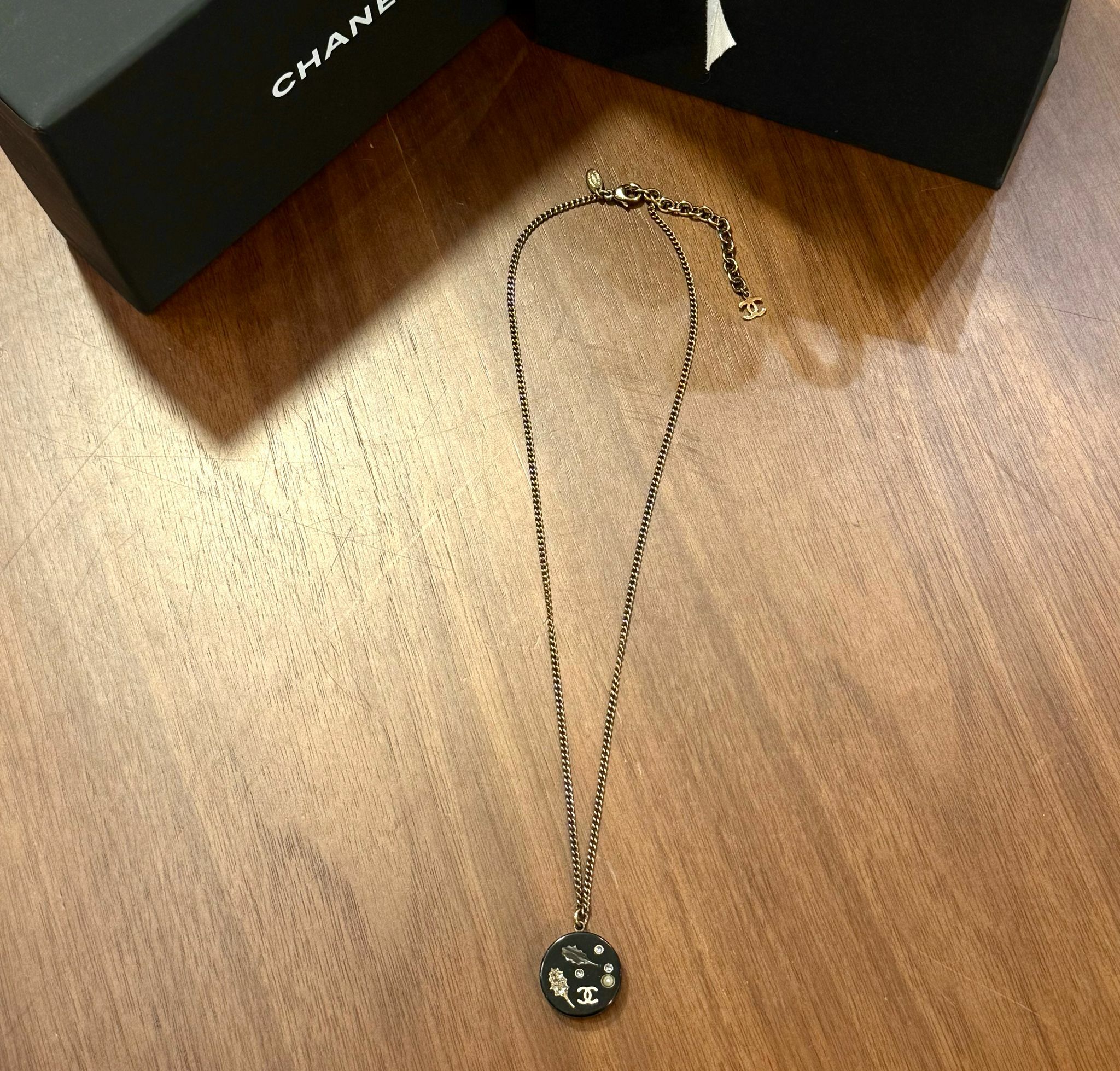 95%NEW二手CHANEL頸鏈 VINTAGE 黑色圓形亞克力 金鏈  中古香奈兒首飾 #香榭站正品