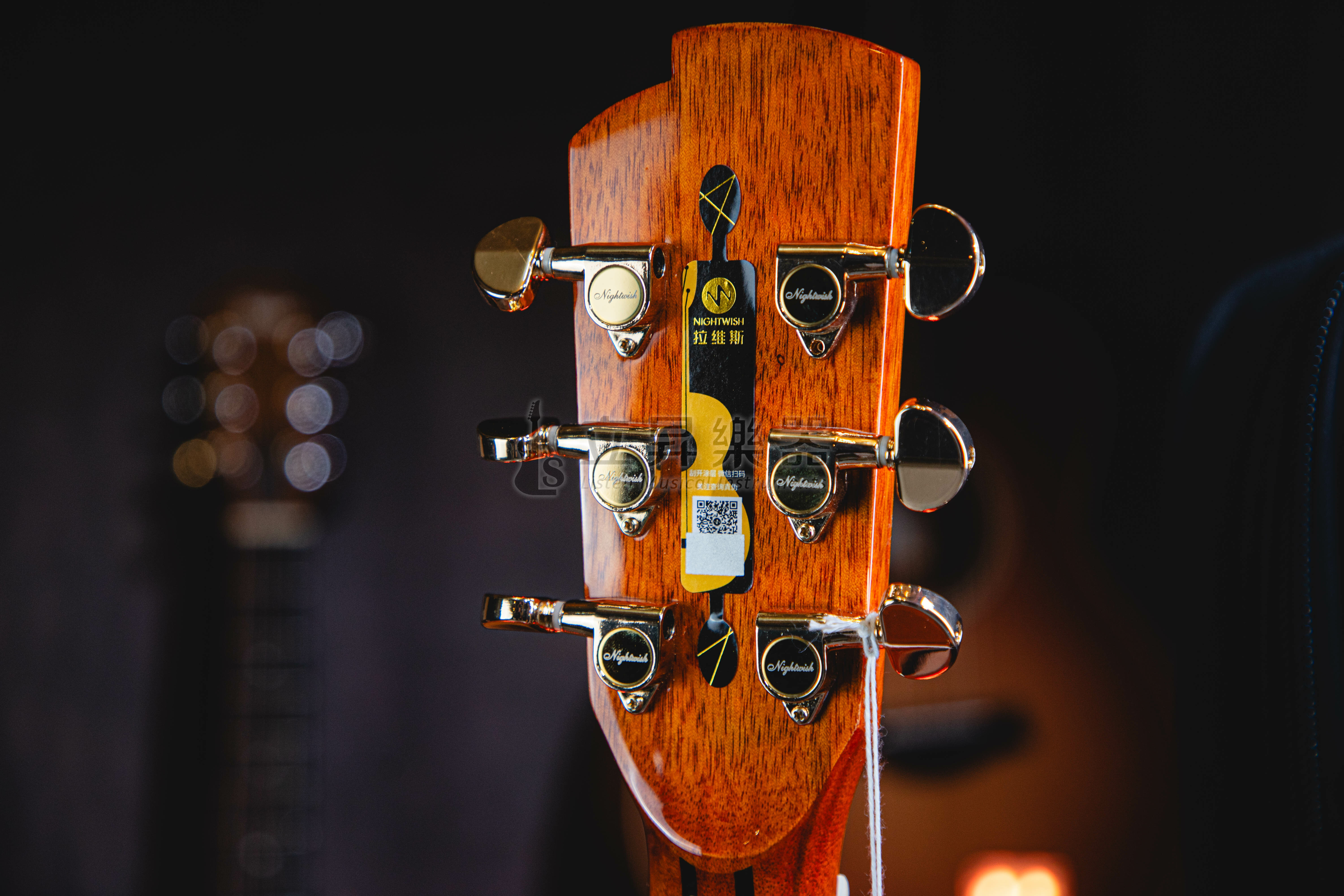 Nightwish A6 36吋 GS桶 A級西提卡雲杉面單 桃花心側背板 全封閉金色弦鈕 附原廠黑色厚袋 第 6 張圖片｜三峽配件 / 週邊