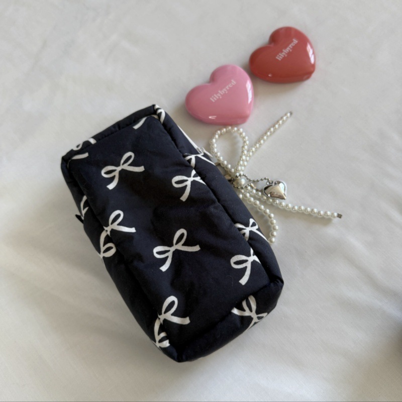 《5937》黑色少女絲帶蝴蝶結收納筆袋(含吊飾)