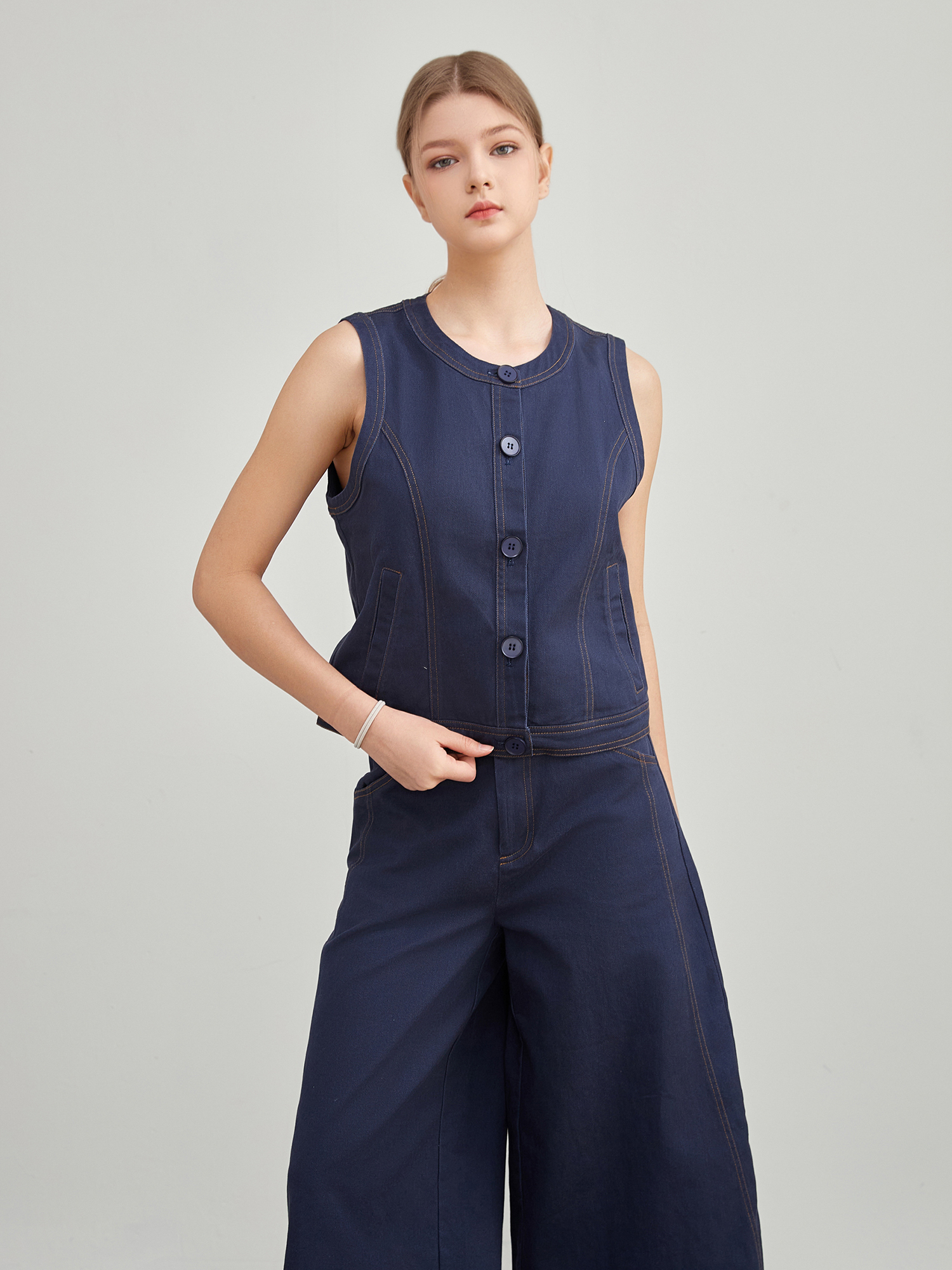 mi-tu 圓領牛仔背心