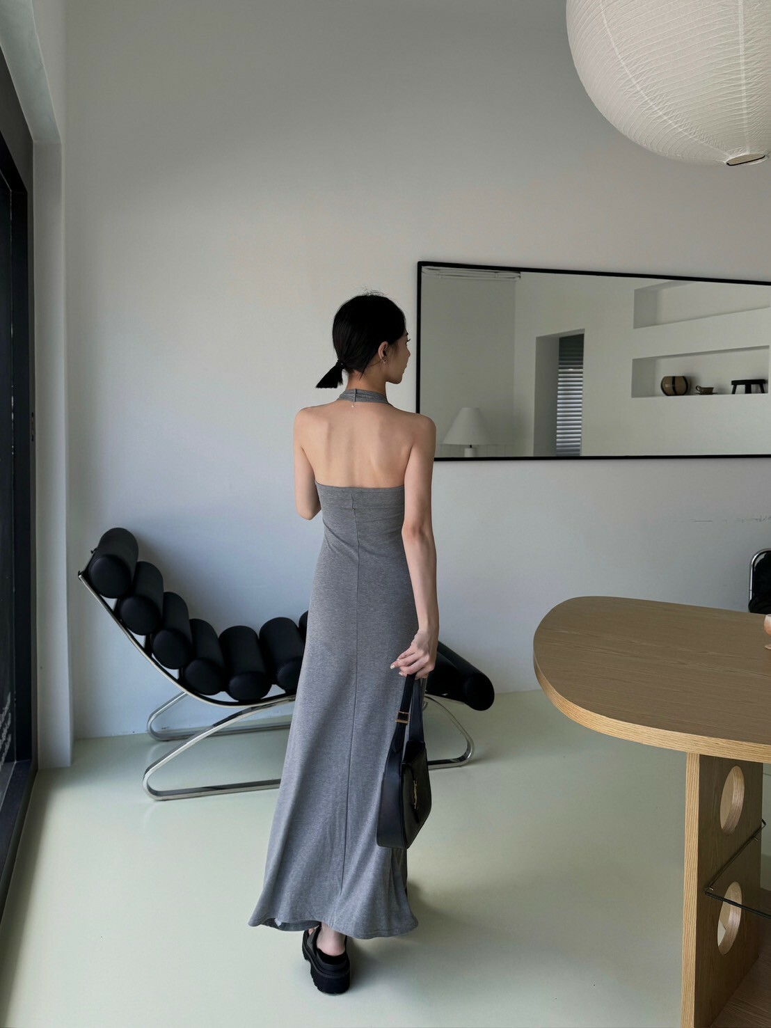 繞脖露背罩杯長洋