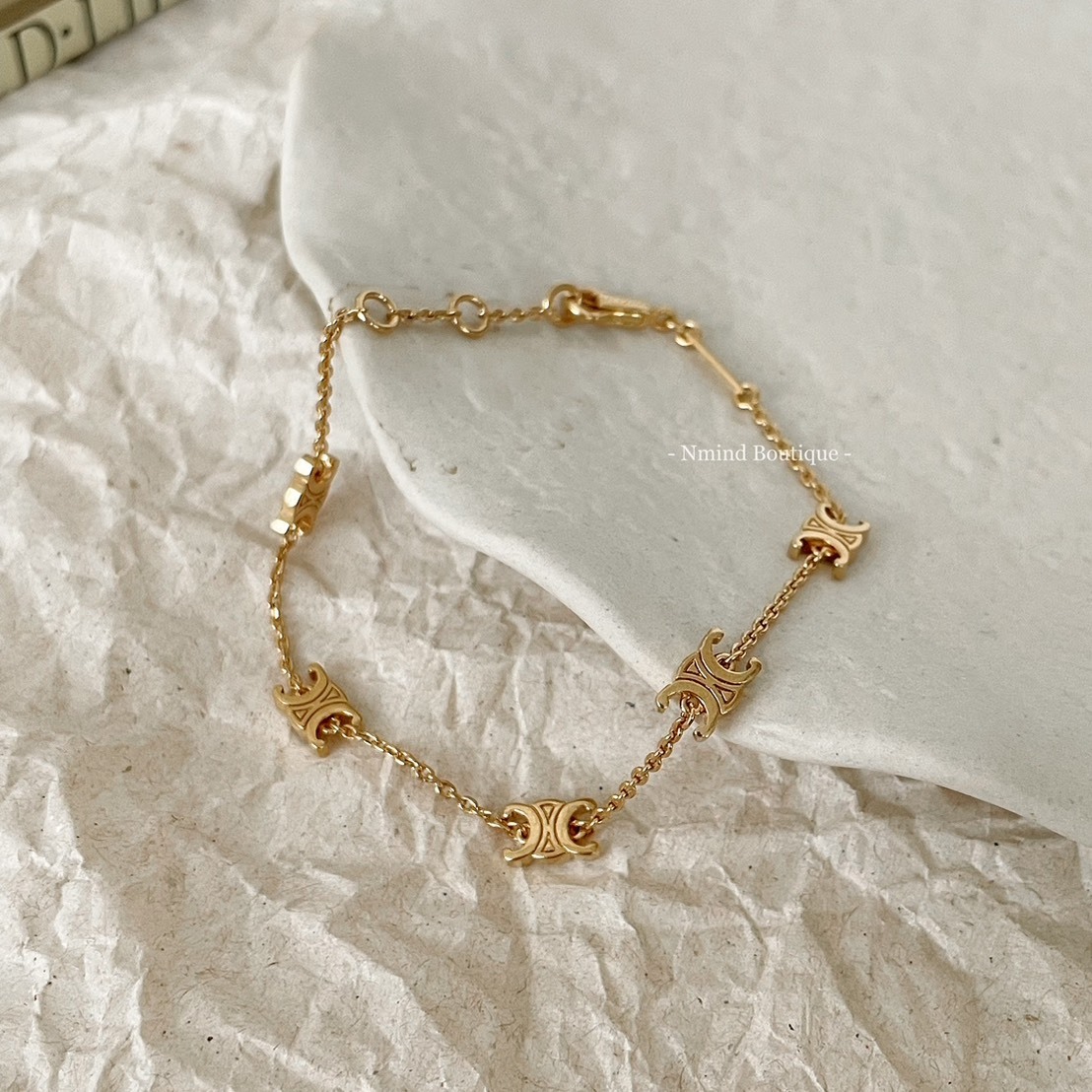 CELINE TRIOMPHE MINI TRIOMPHE BRACELET IN BRASS WITH GOLD FINISH