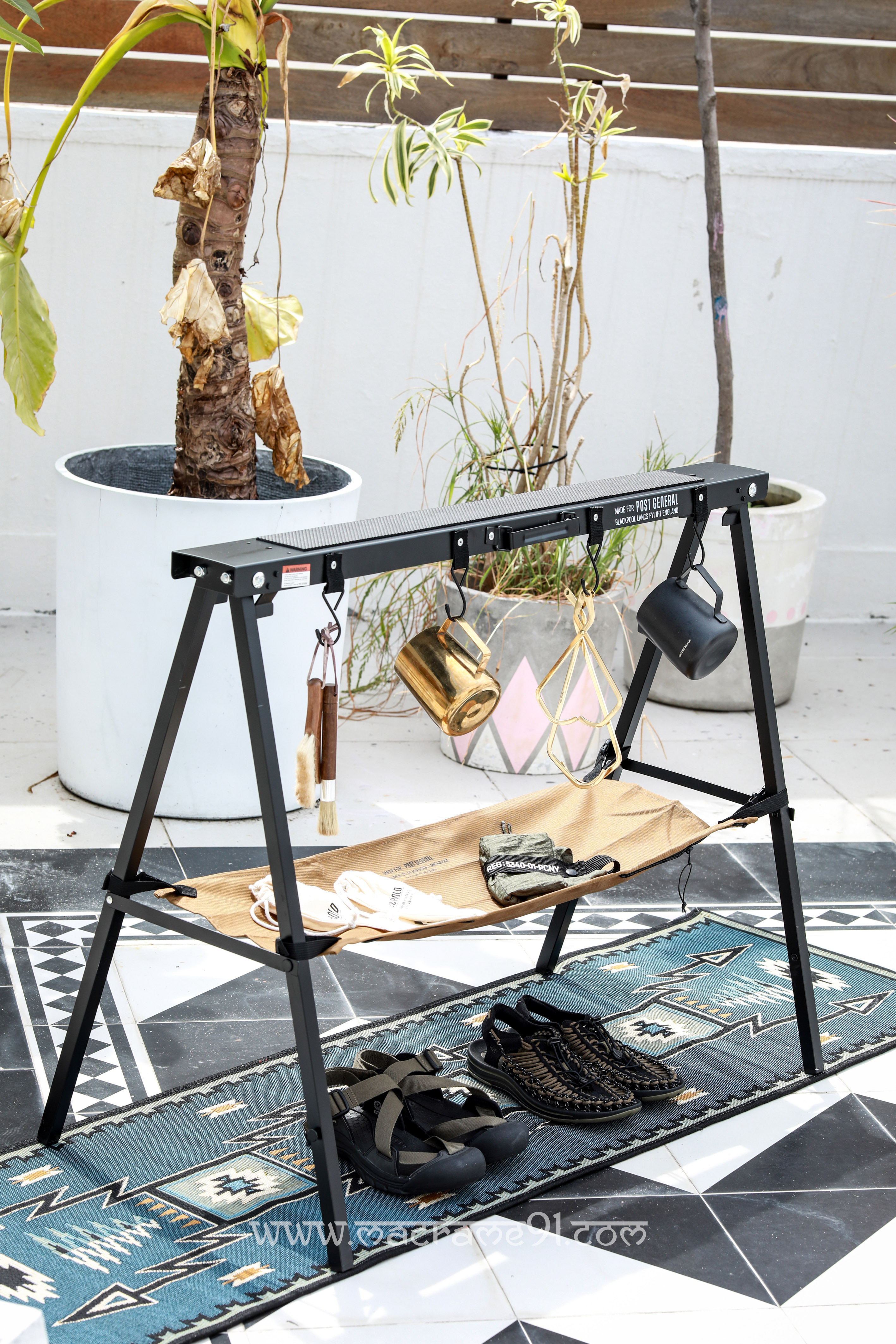 Post General SAWHORSE & HANGER 戶外露營置物架- 98216-0015 - 黑色 /橄欖綠 (0428)