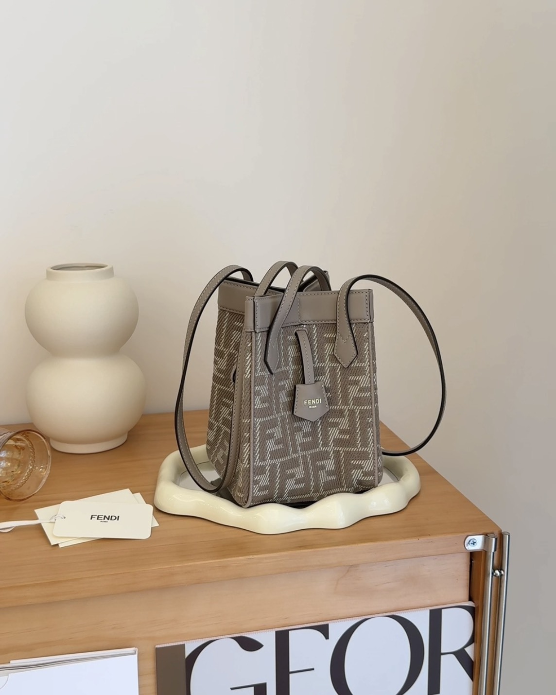 FENDI｜ORIGAMI 迷你摺紙包 灰色