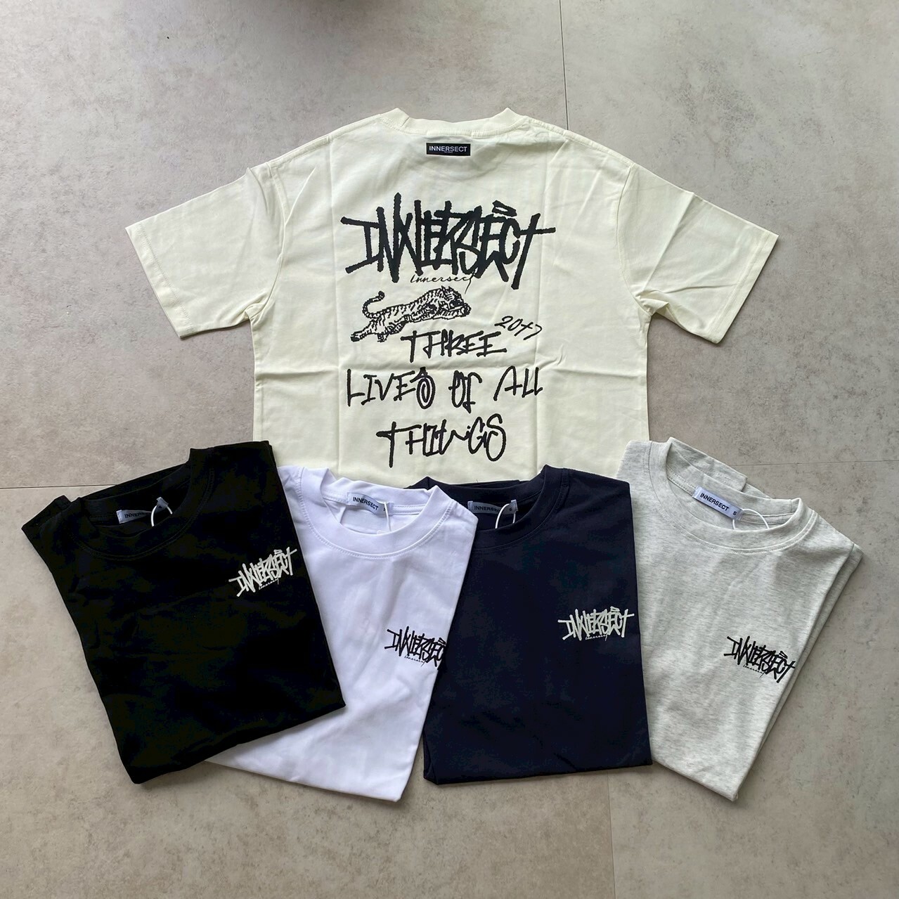 INNERSECT 塗鴉草寫印花字母短T Stussy 平替款 三生萬物 INA25SSTTEZ031