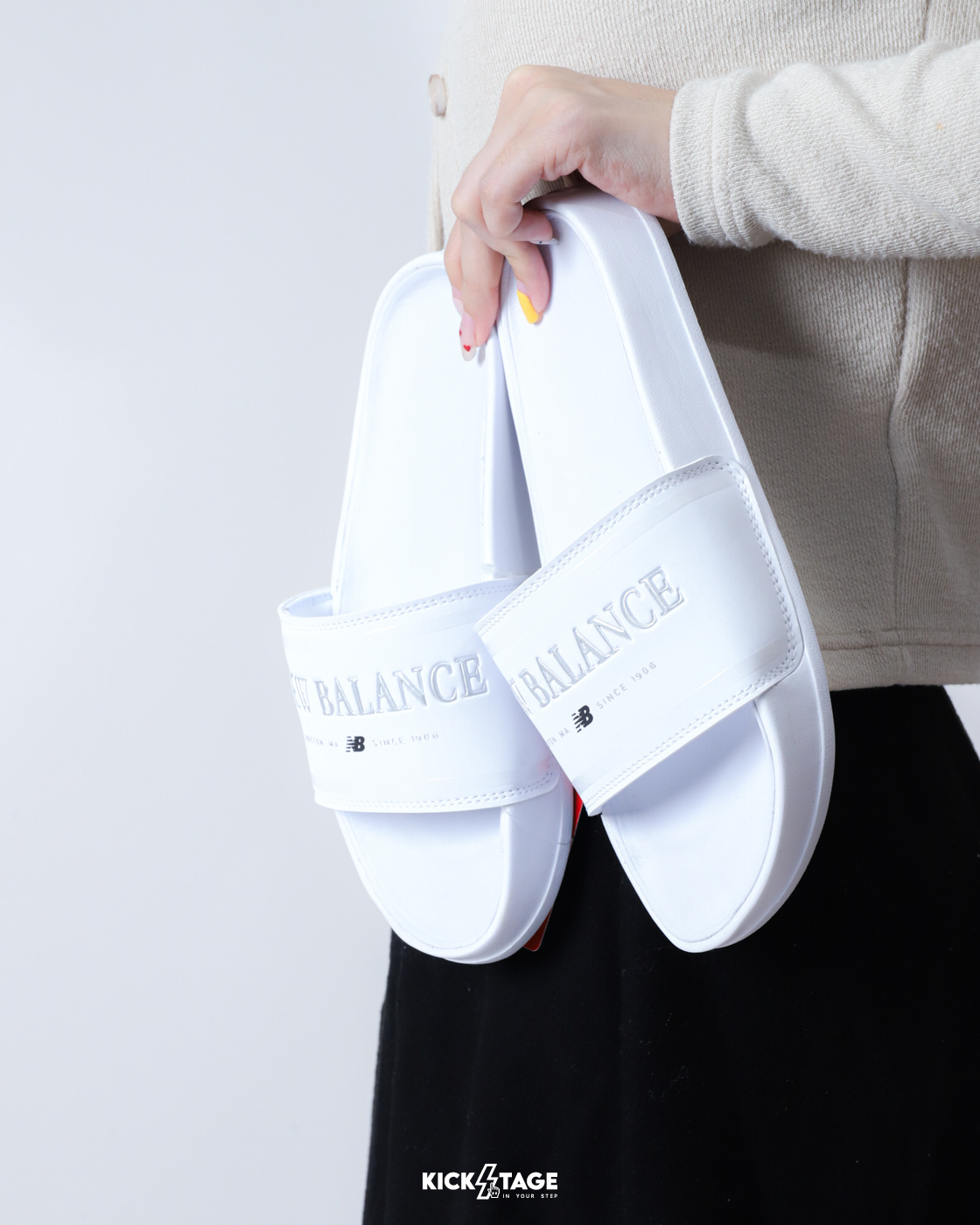 女鞋 NEW BALANCE SLIPPERS  白色 拖鞋 NB 美式復古 基本拖鞋【SWF200H3】NBS