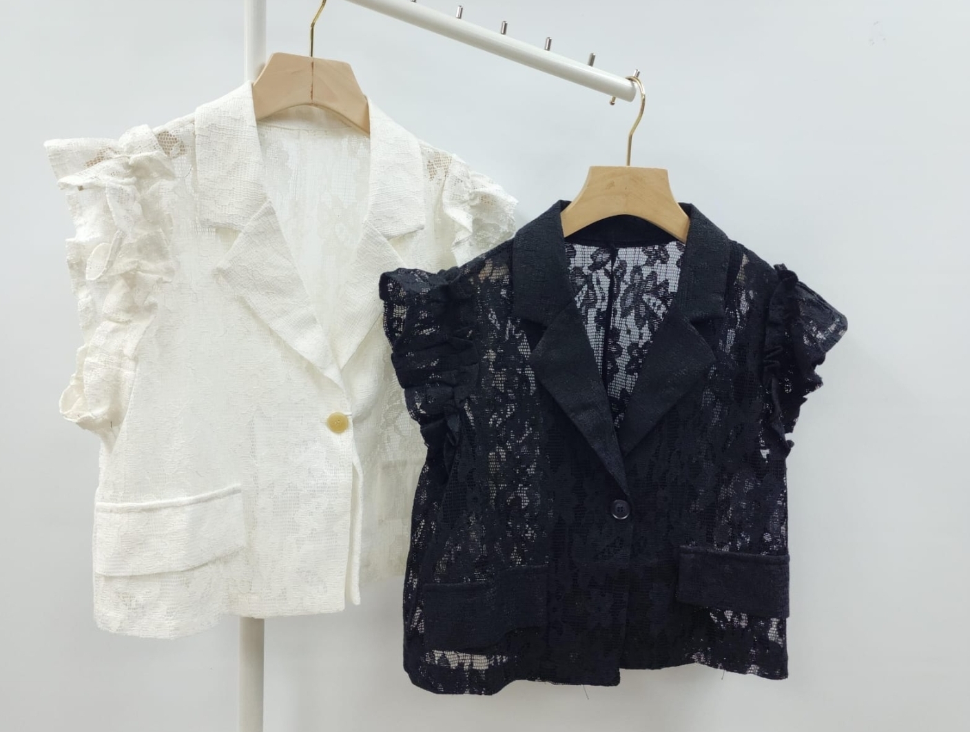 Cd6710  通花喱士襯衫  胸40 長17