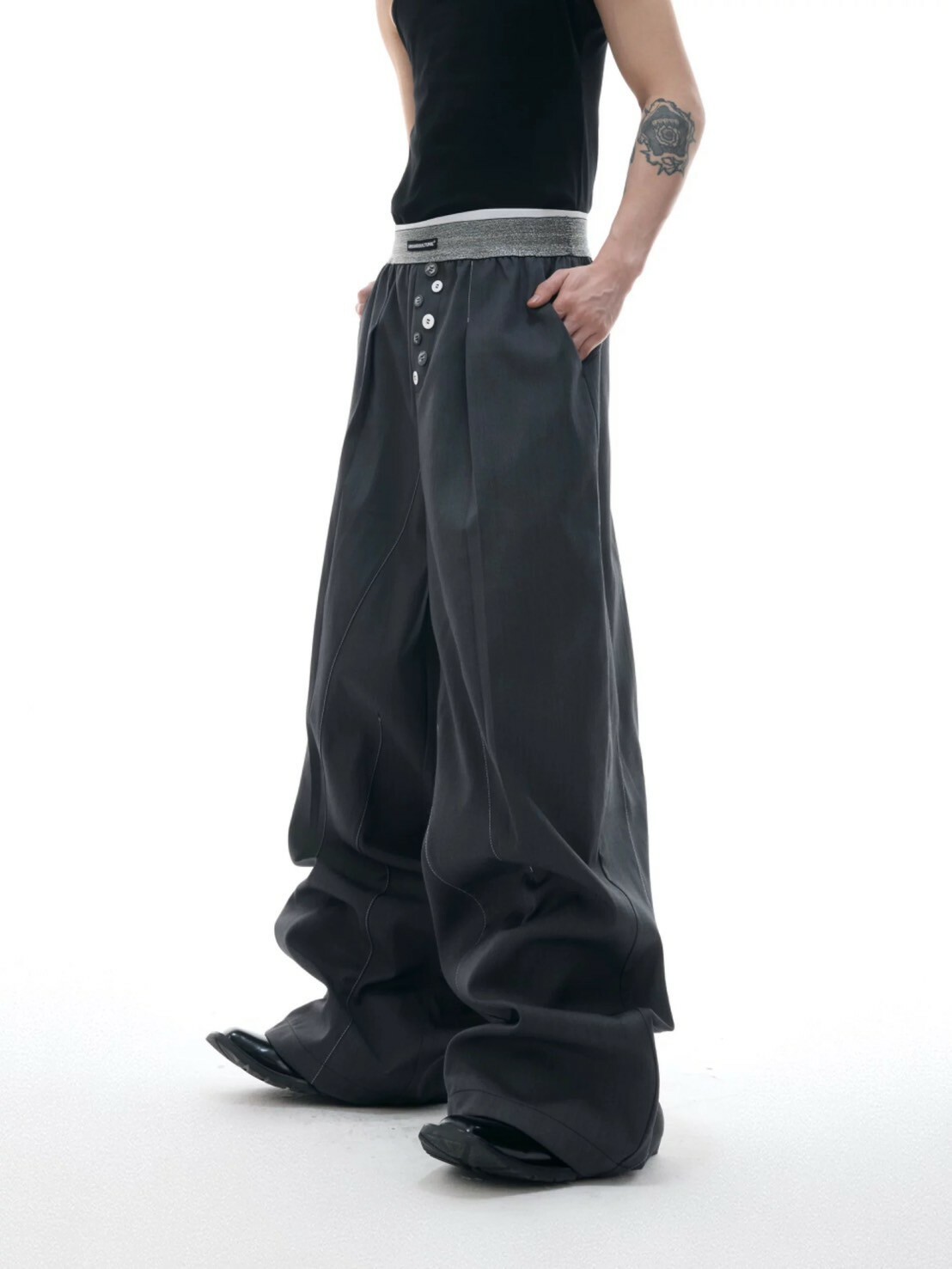 ARGUE 鈕扣 線條 設計直筒 垂墜感 長褲 #休閒褲