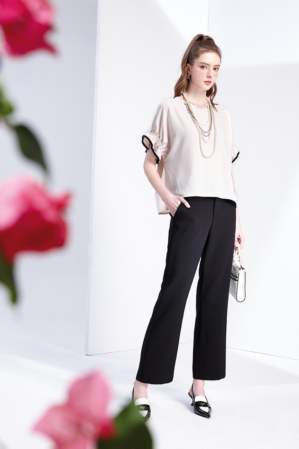 OL韓版時尚袖口配色車立摺設計修身廓形上衣W6261