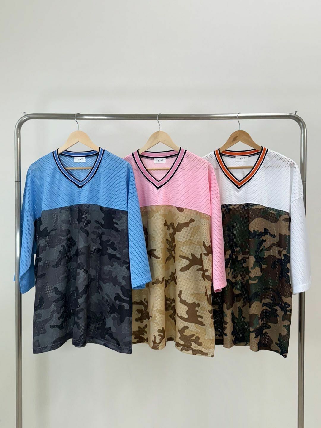 V領拼迷彩短袖Tee 3.14-073T