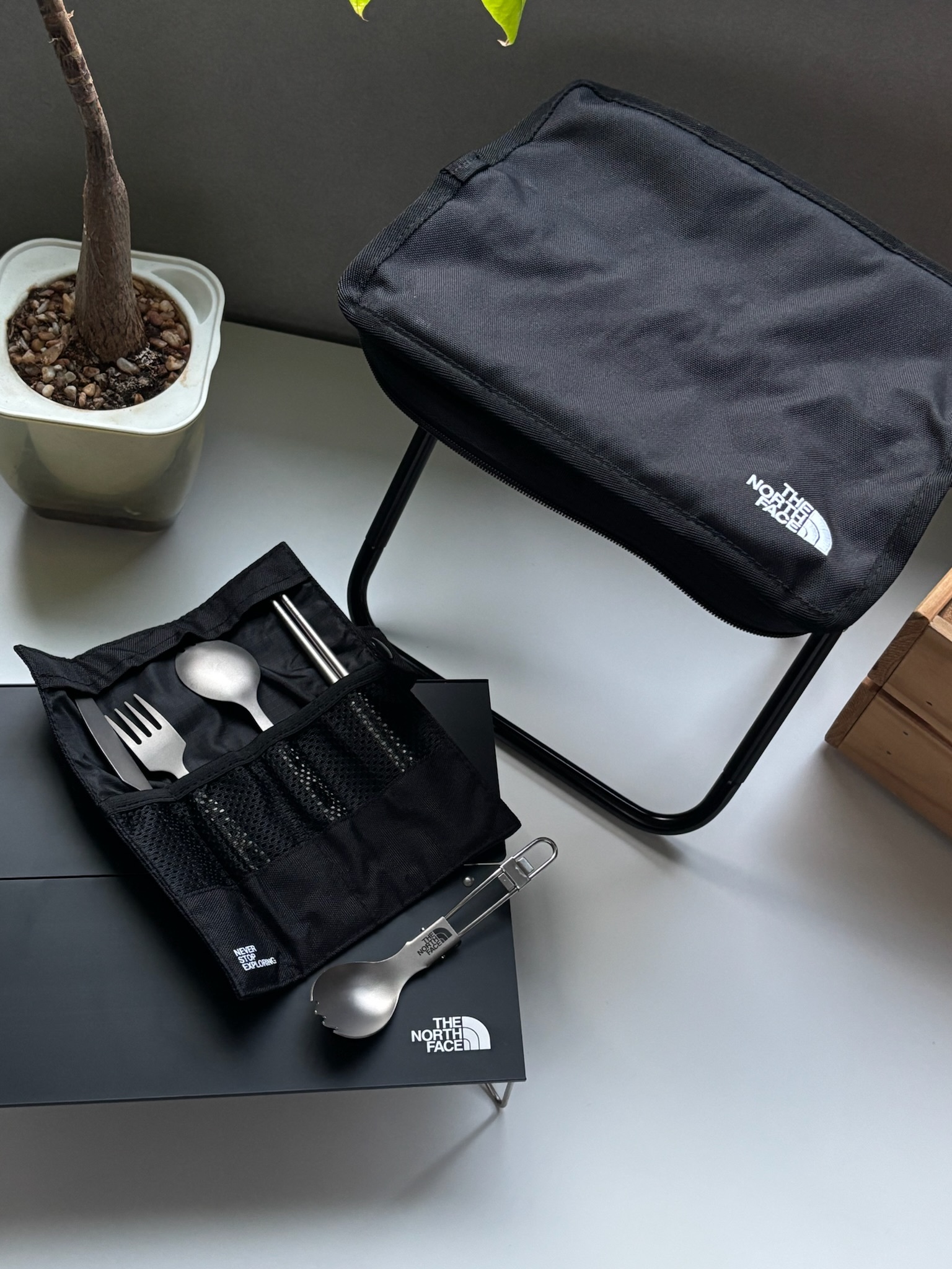 THE North Face 鋁合金戶外折疊桌/露營椅 "限時收單"