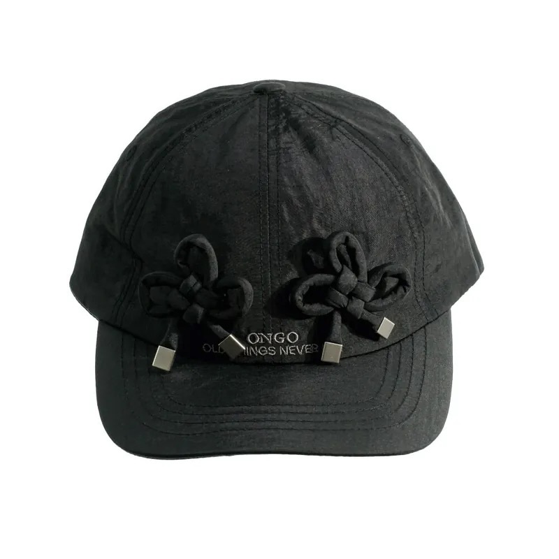 ONGO NYLON CLOVER CAP (黑/白）