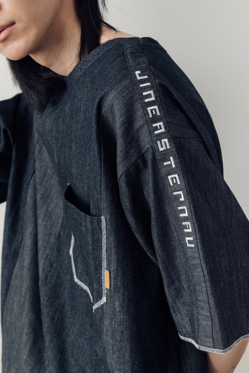 JINEASTERNAU 丹寧拼接寬版Tee