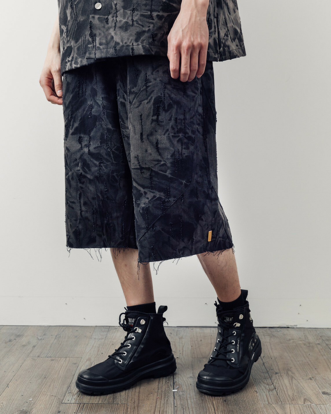 JINEASTERNAU 扎染鈎花丹寧JORTS 七分褲