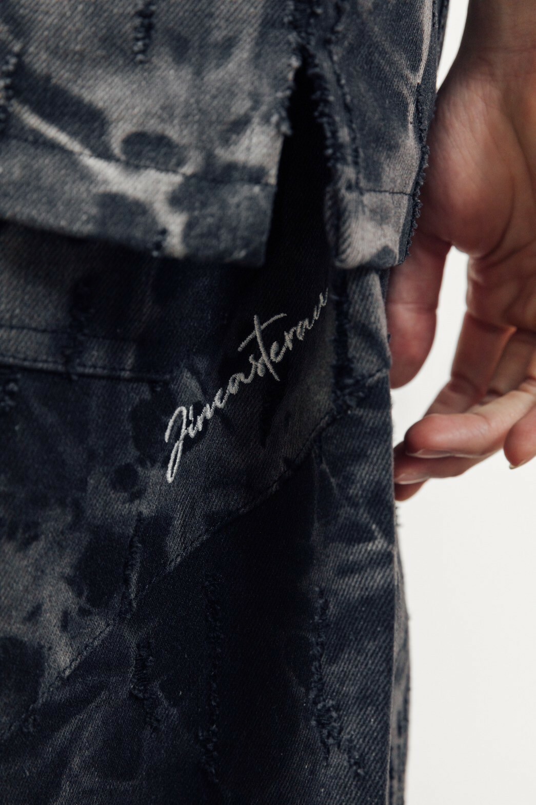 JINEASTERNAU 扎染鈎花丹寧JORTS 七分褲