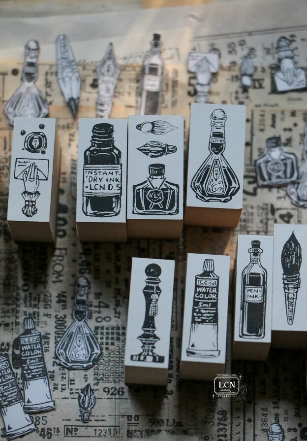 LCN Design Studio - rubber stamps - On the desk I