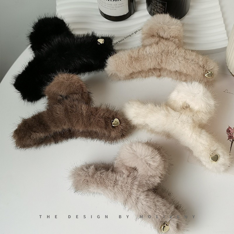 Elegant Fluffy Plush Claw Clip