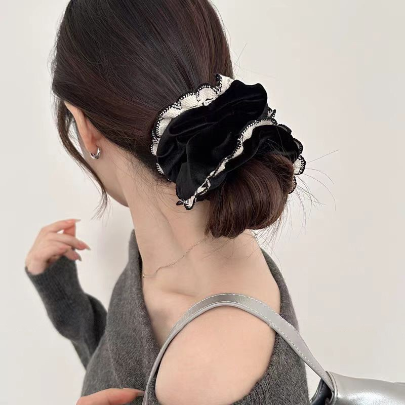 [3 FOR RM10] Vintage Velvet Lace Trim Scrunchies