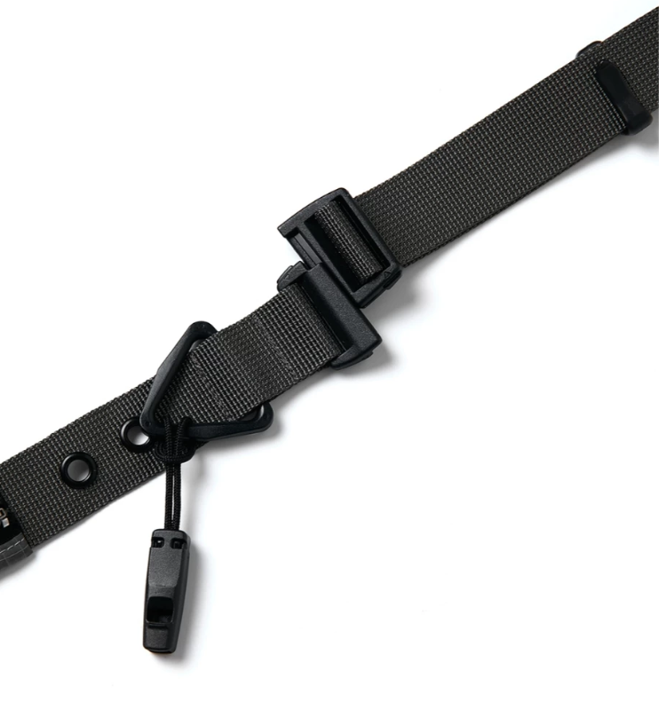 NOZZLE QUIZ Whistle runner belt (黑)