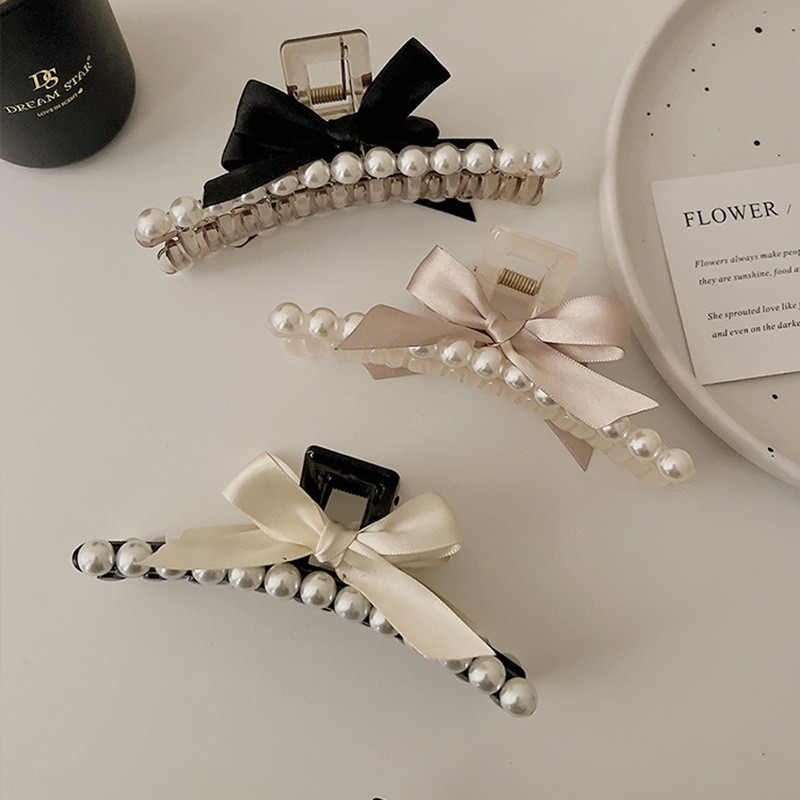 Elegant Pearl Bow Hair Claw
