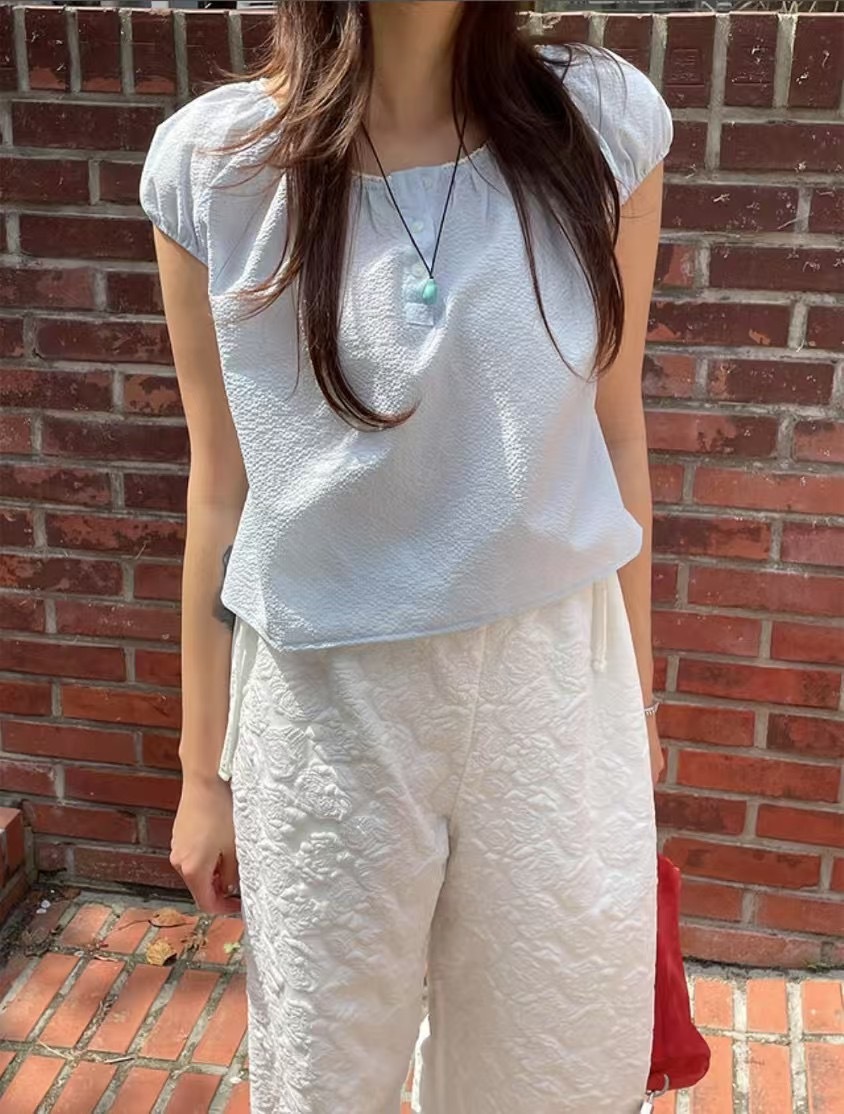 Seersucker lace layer top