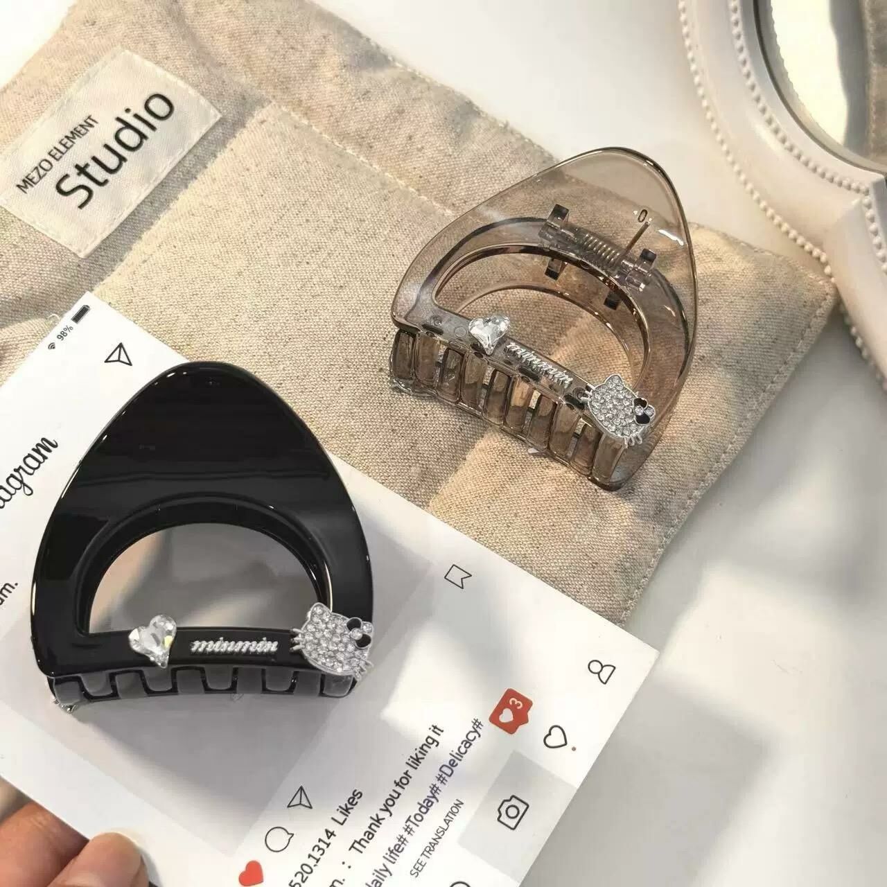 [2 FOR RM10] KT Cat Hollow Half-Moon Mini Claw Clip