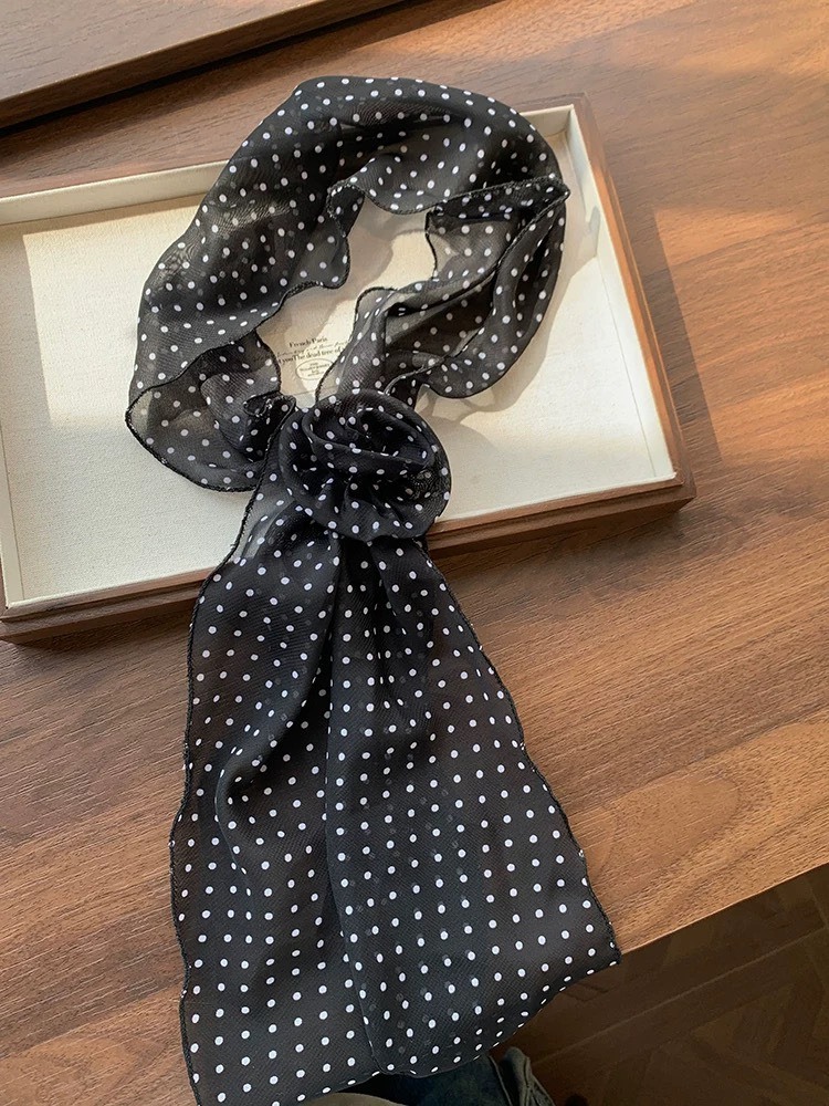 百搭造型花朵絲巾