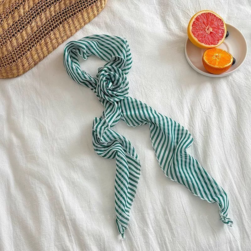 百搭造型花朵絲巾