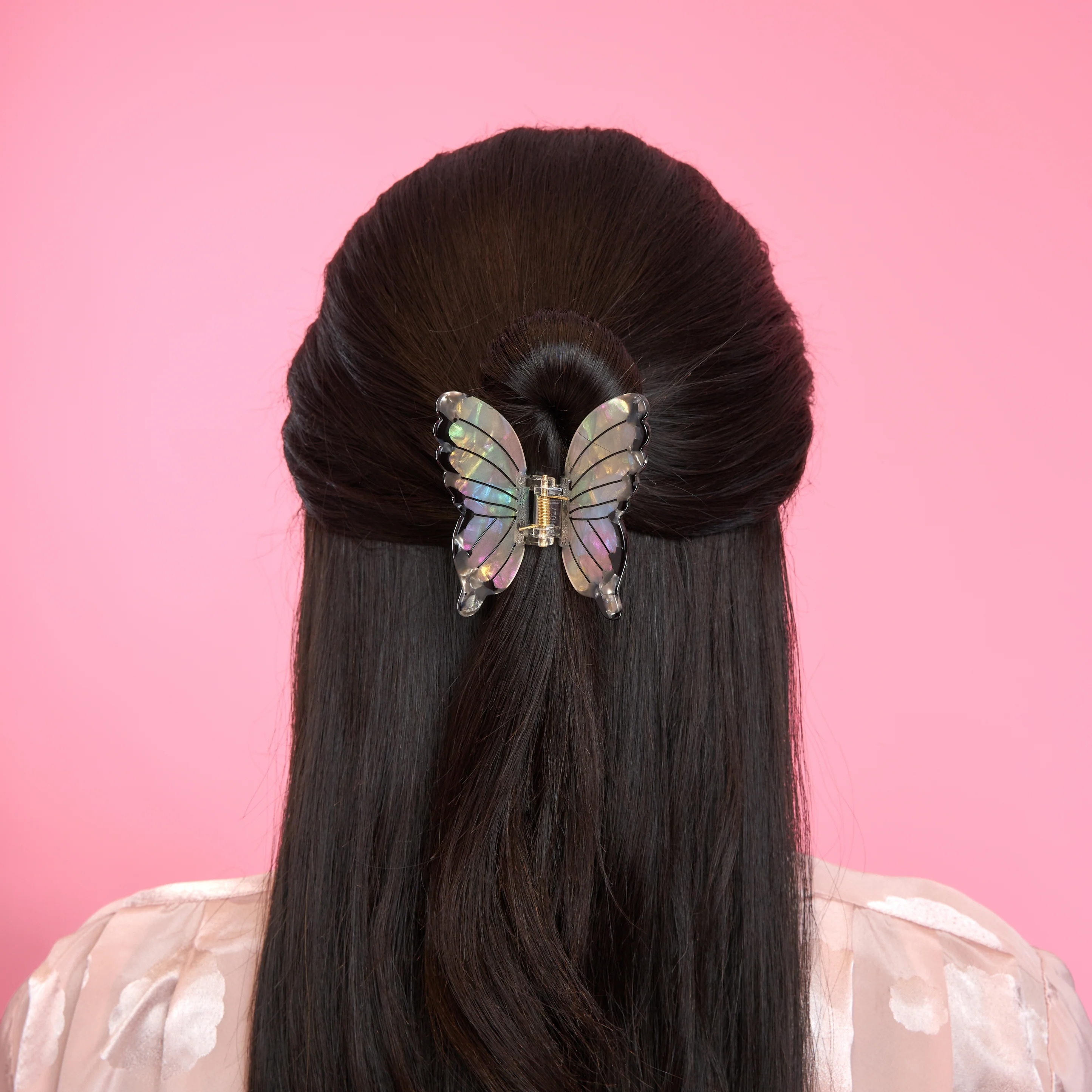 WHITE BUTTERFLY HAIR CLAW｜Coucou Suzette