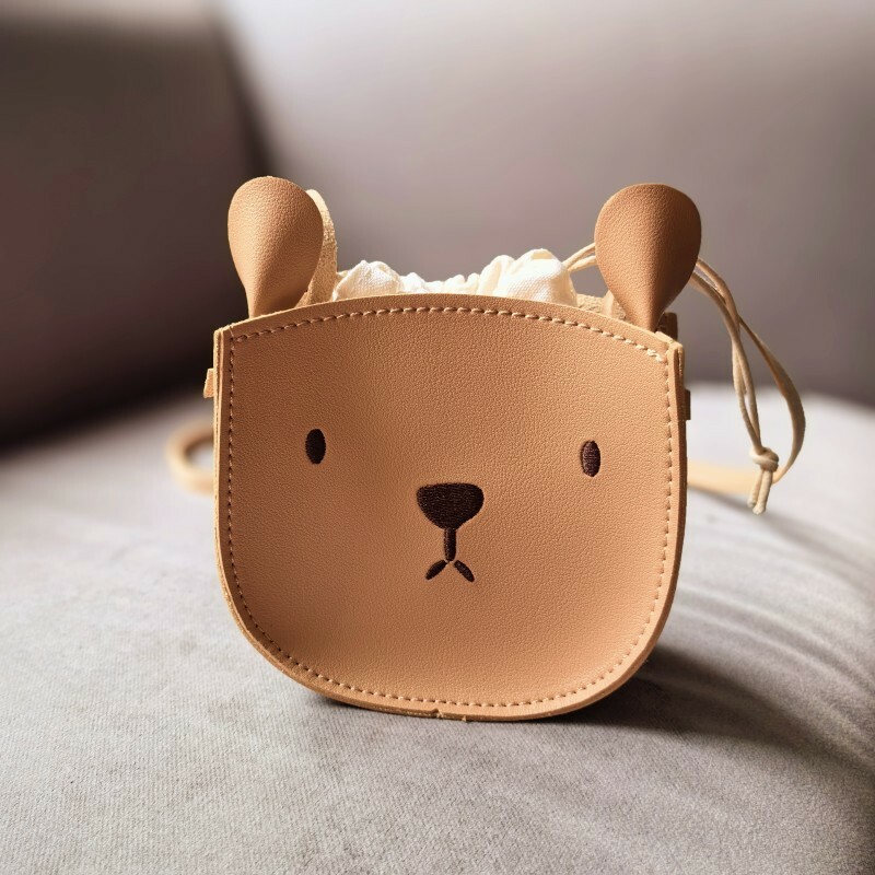 25夏 小兔子束口斜背包（兩色）