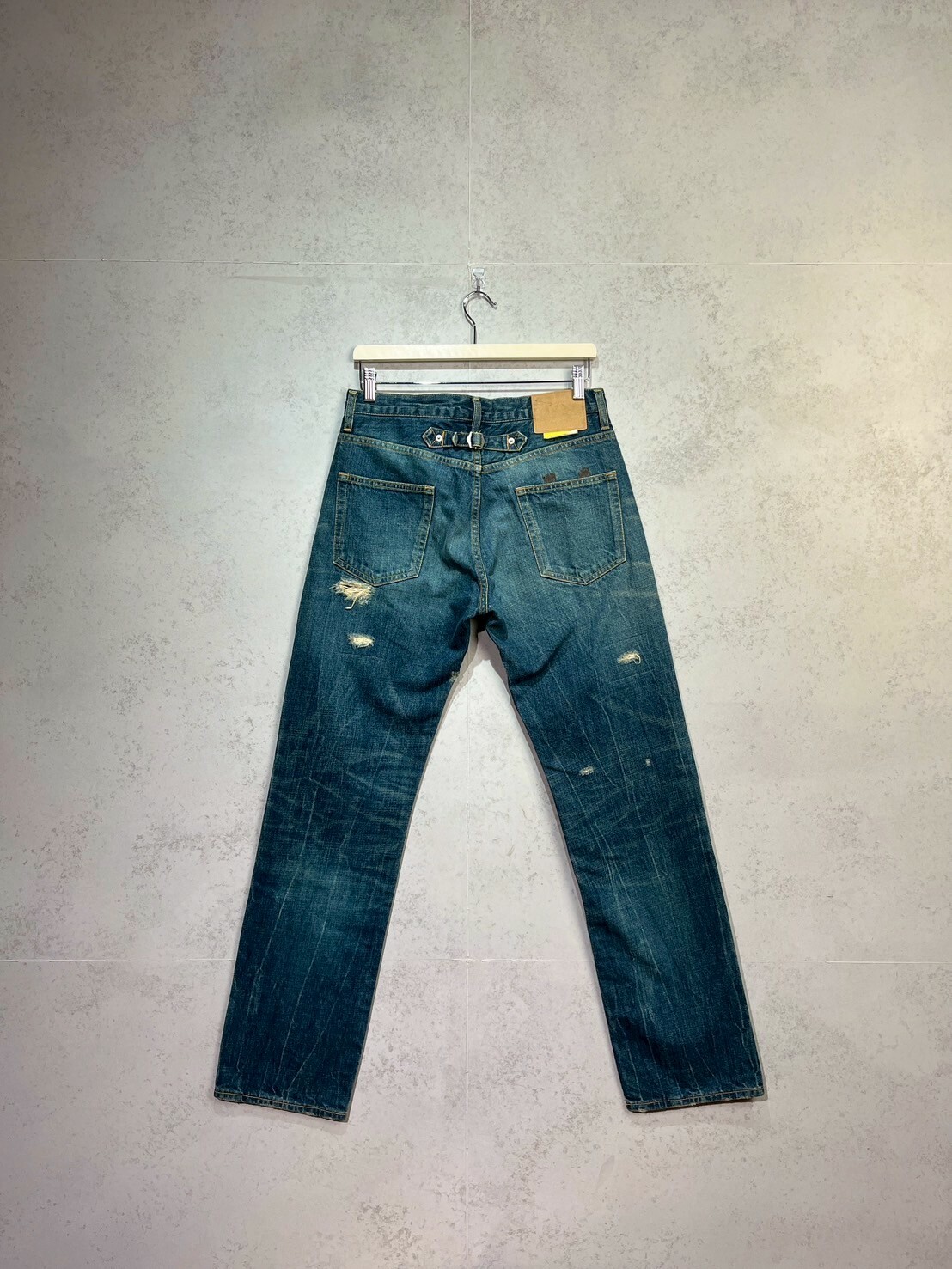 SOPHNET. X-146 HARD DAMAGED PAINT SLIM FIT JEANS SIZE S