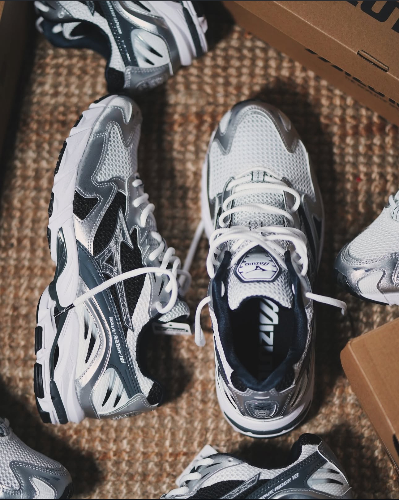 現貨|Mizuno Wave Rider 10 White/Silver/Black D1GA210405